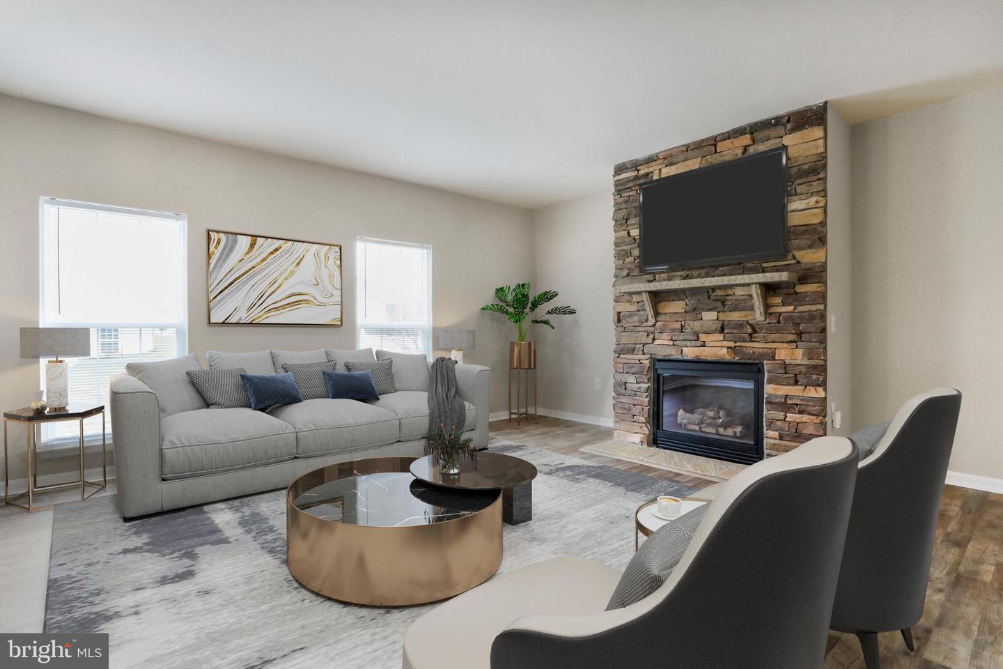 208 Rubens CIRCLE