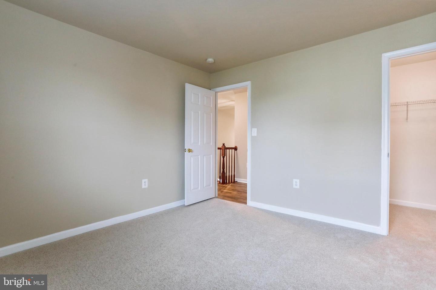 208 Rubens CIRCLE