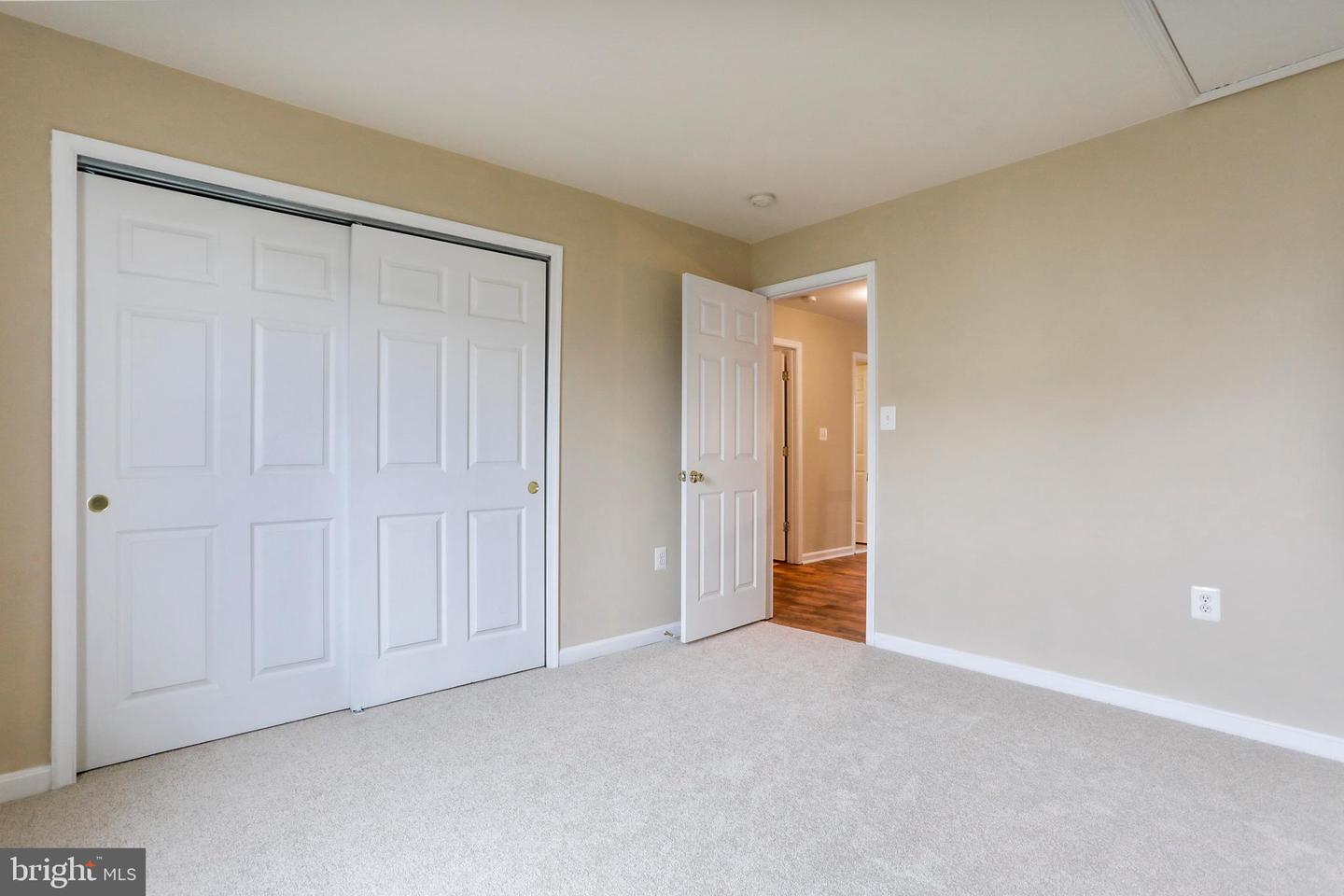 208 Rubens CIRCLE
