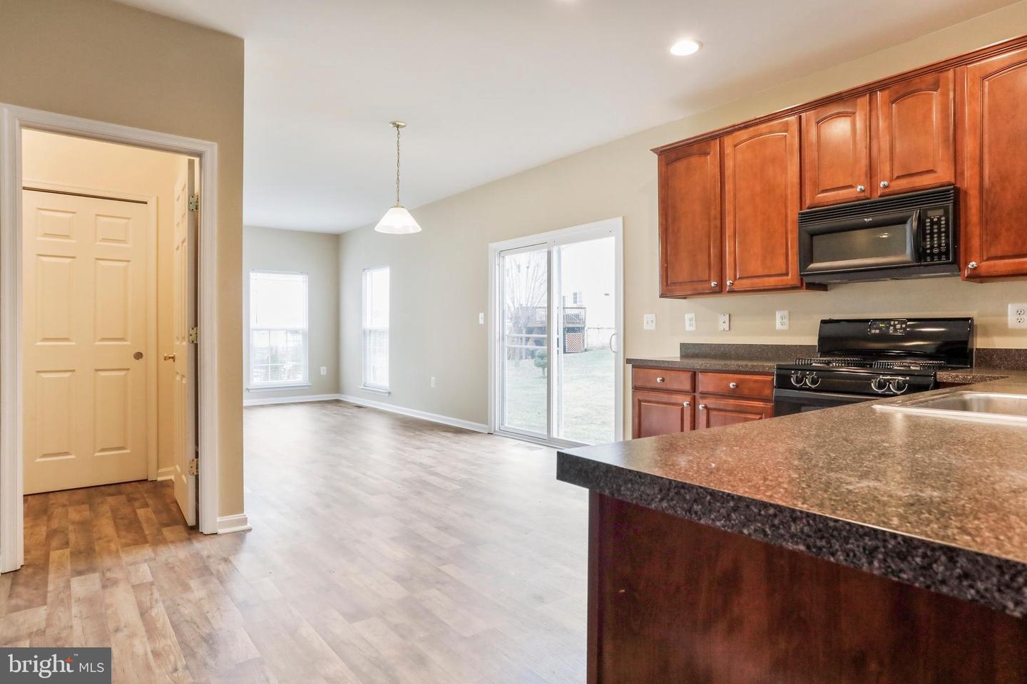 208 Rubens CIRCLE