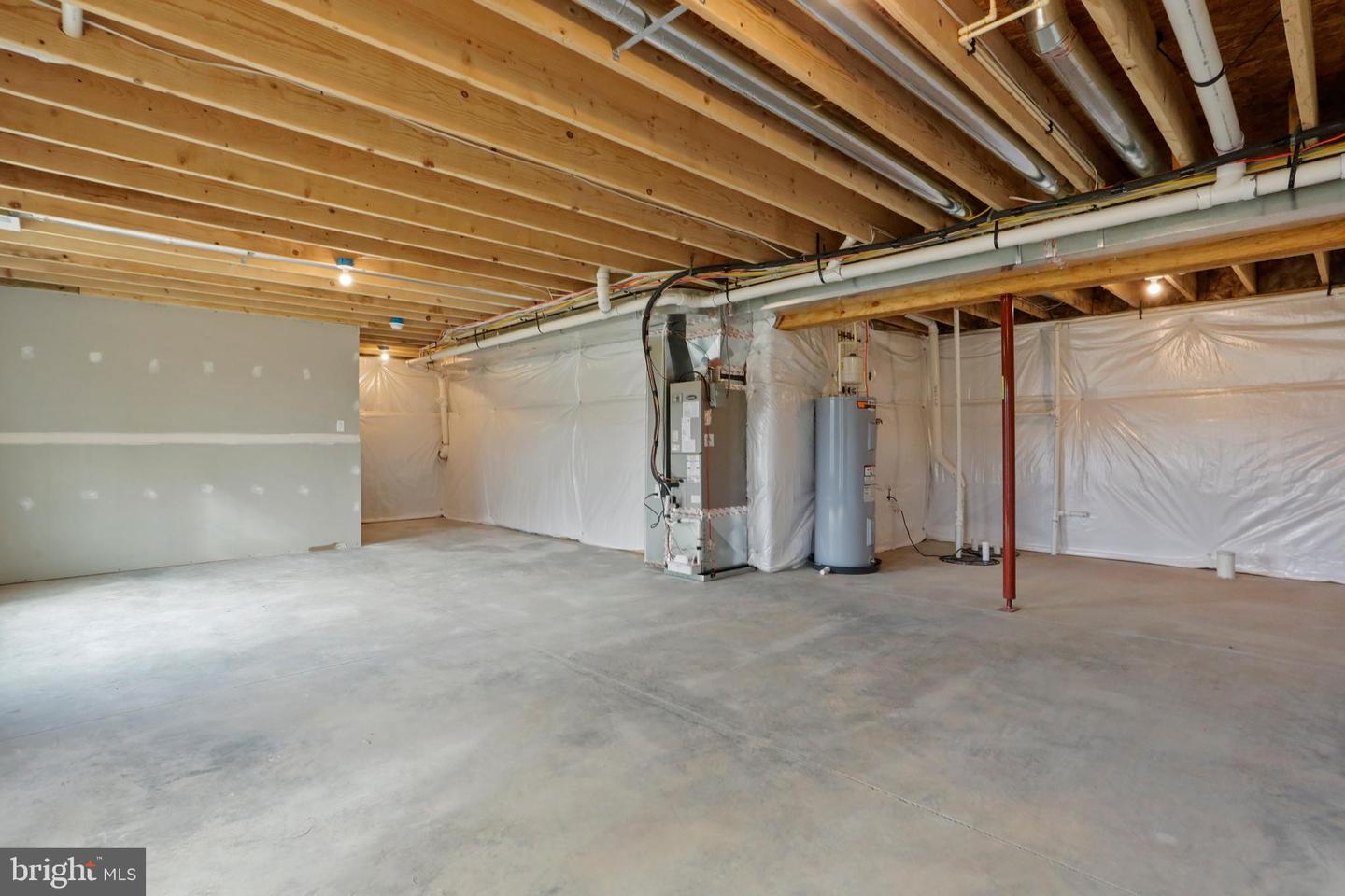 64 Larimar LANE