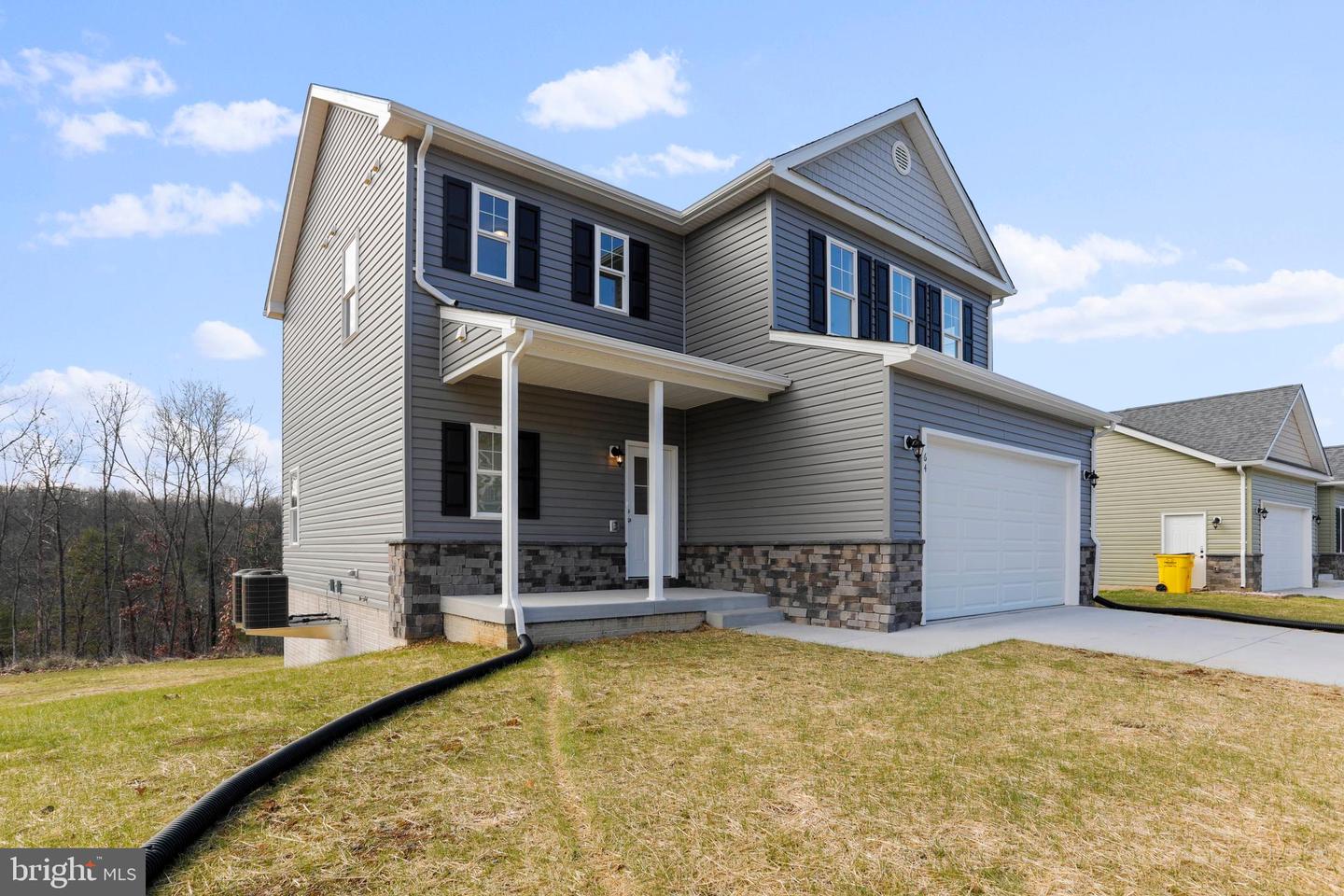64 Larimar LANE