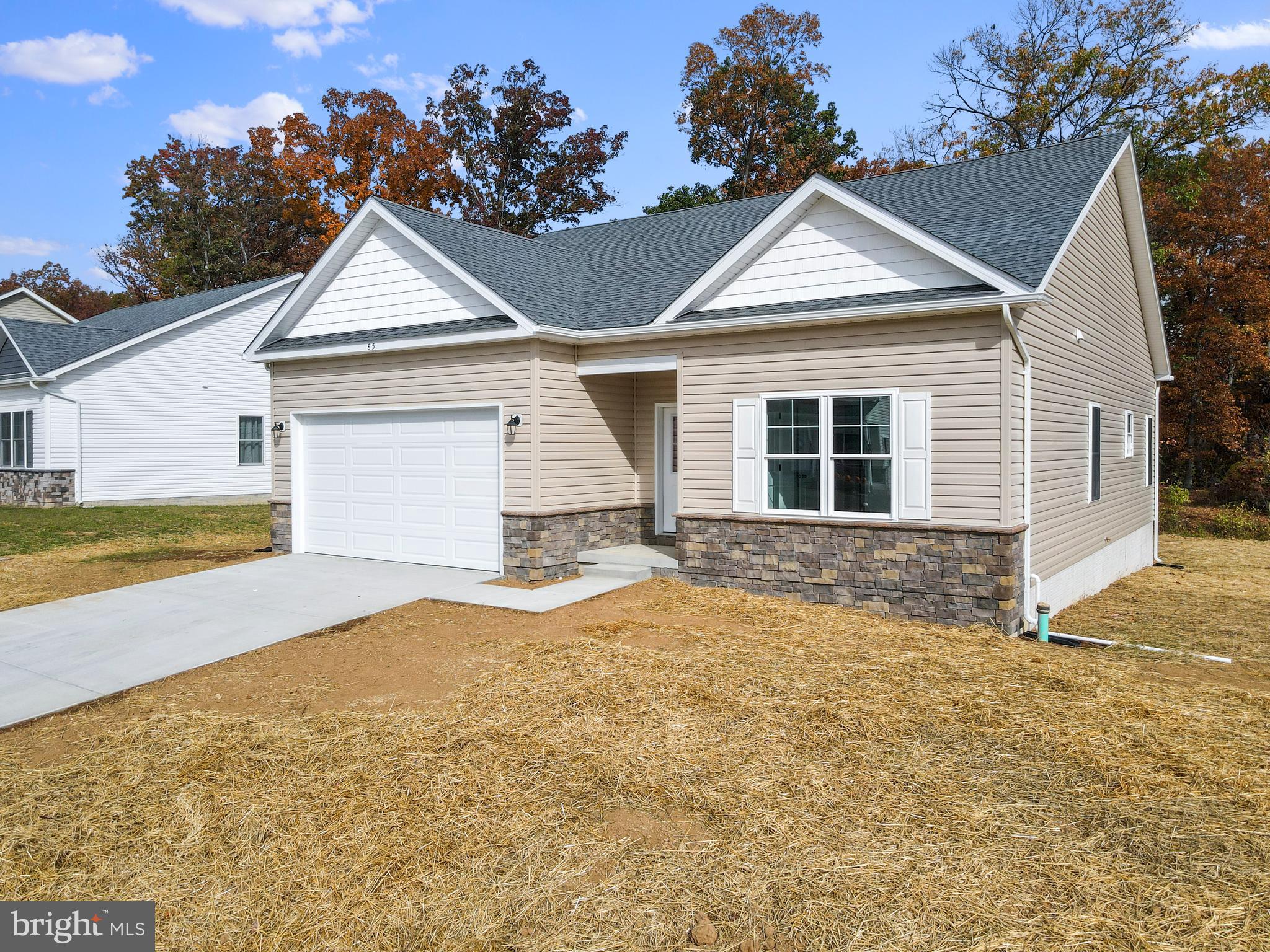 85 Larimar LANE