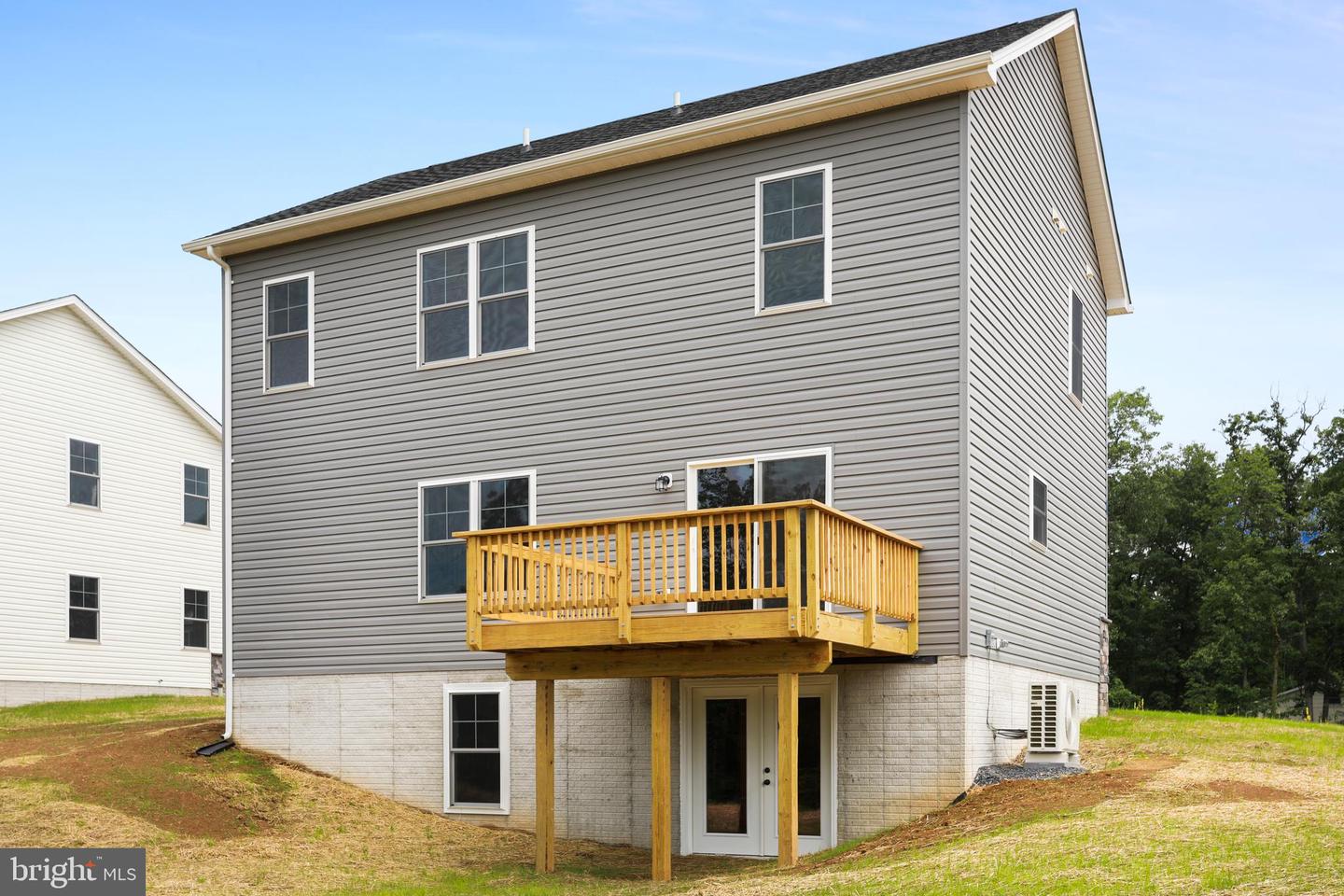 90 Larimar LANE
