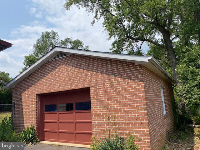 714 Montmorency DRIVE
