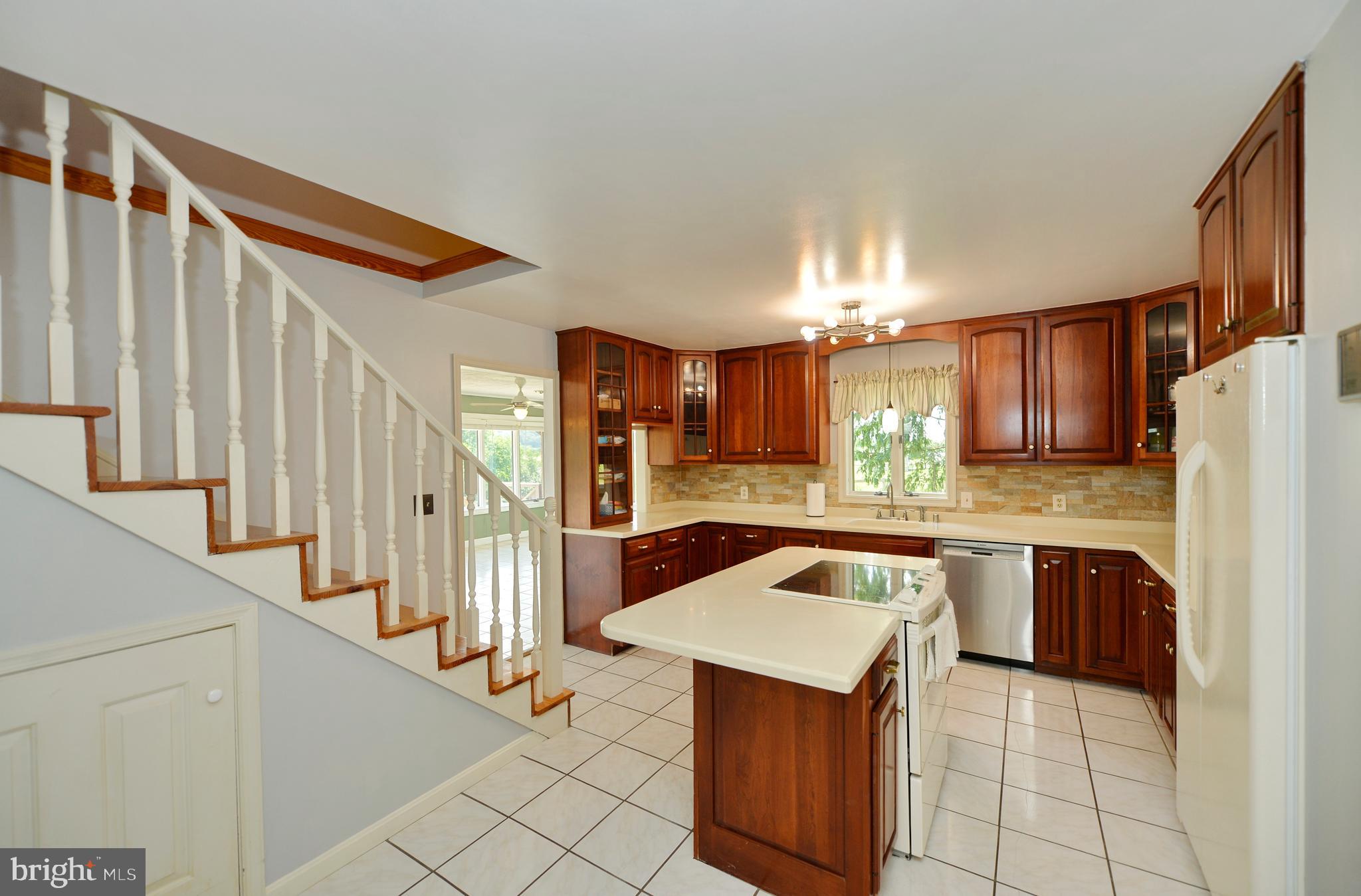 3487 Dominion ROAD