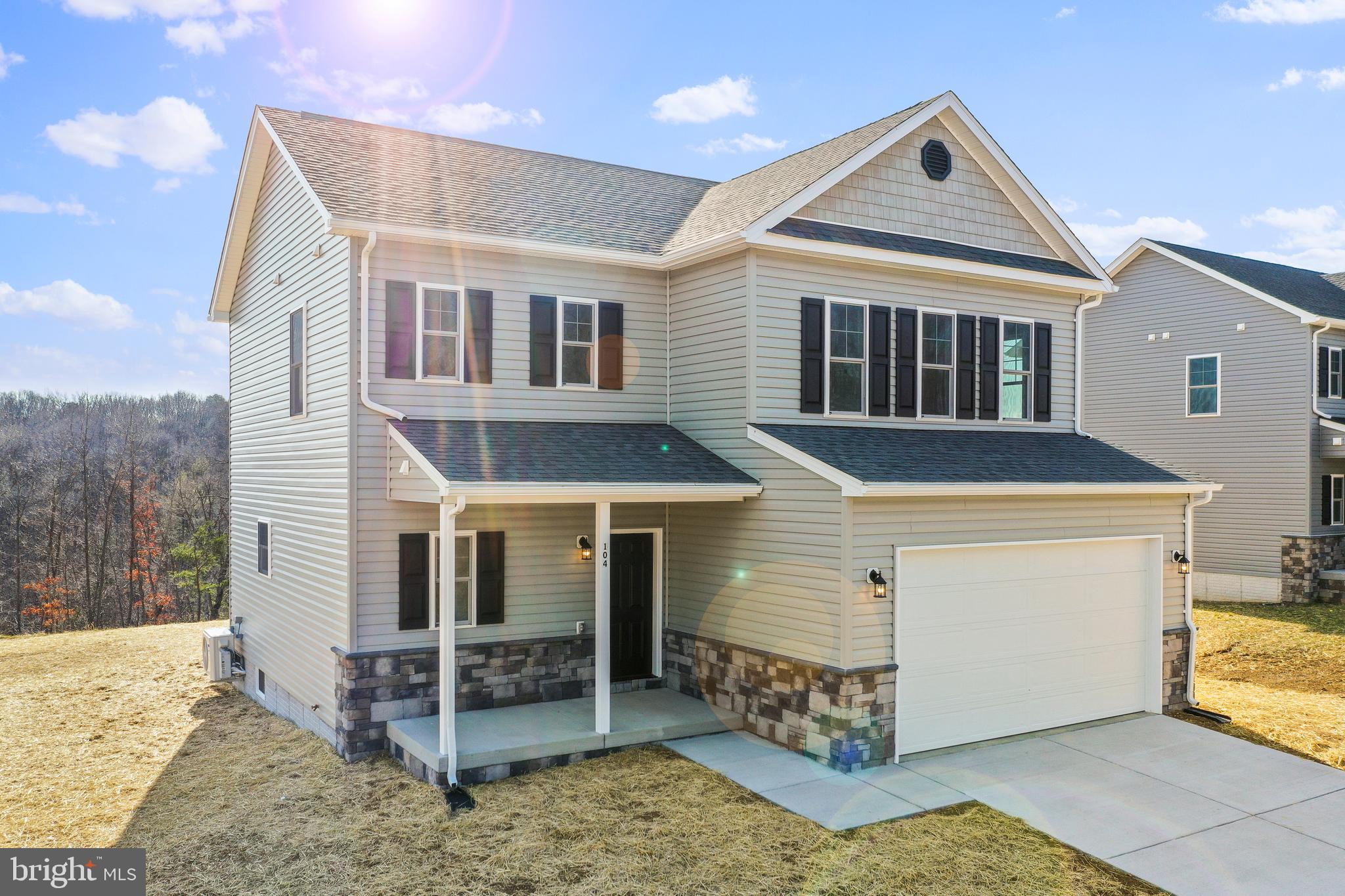104 Larimar LANE