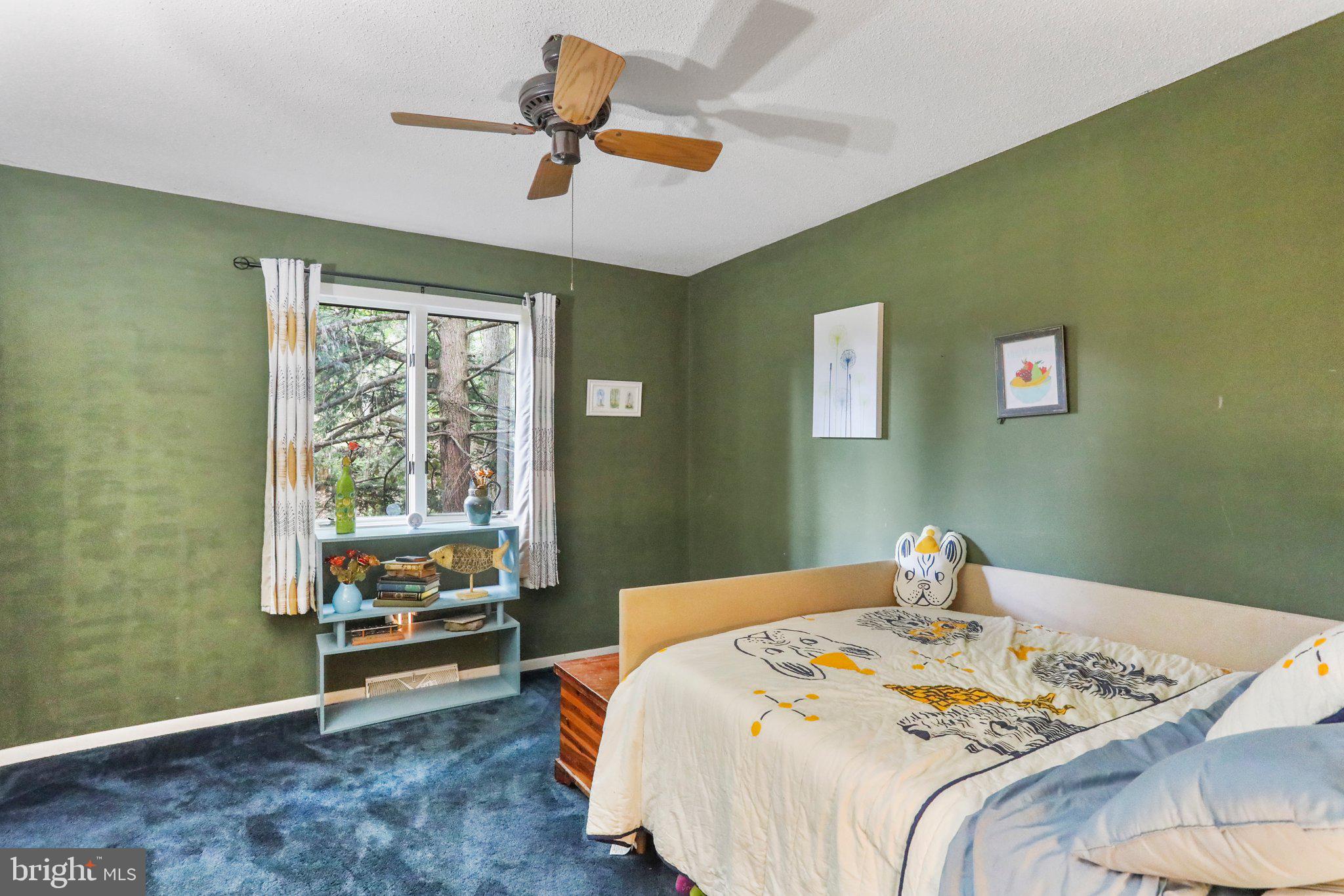 1121 Showers LANE