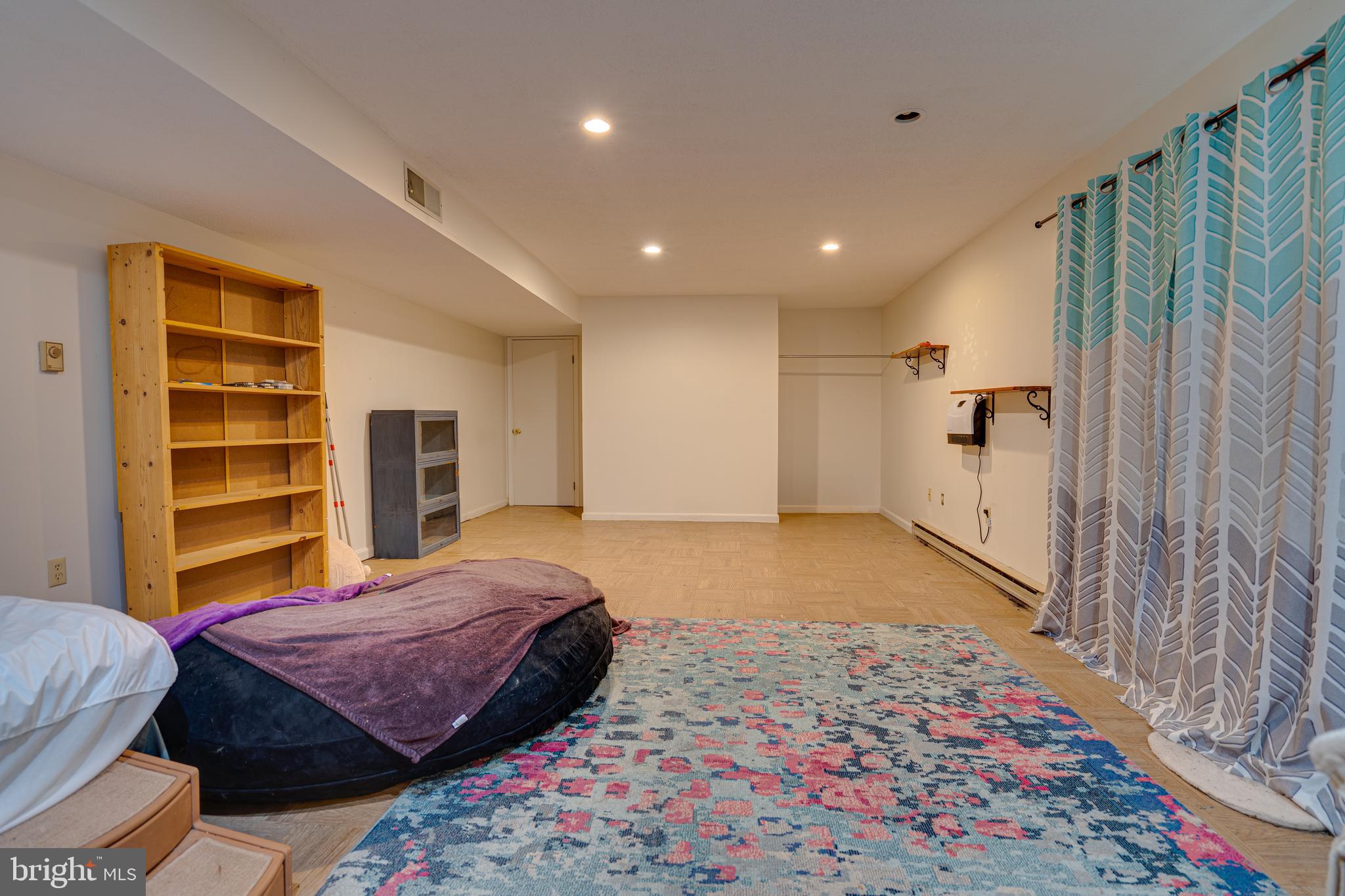 1121 Showers LANE