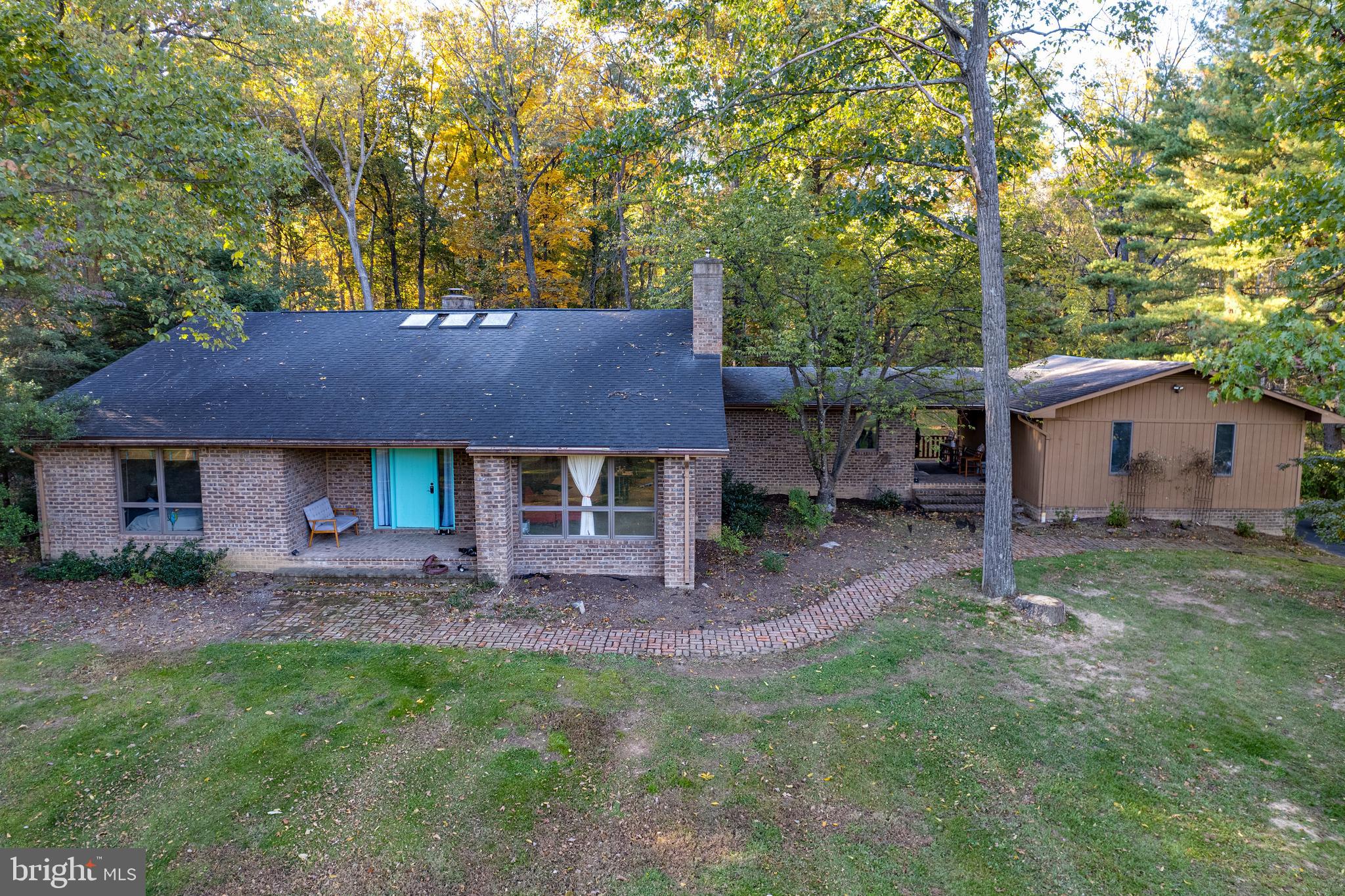 1121 Showers LANE