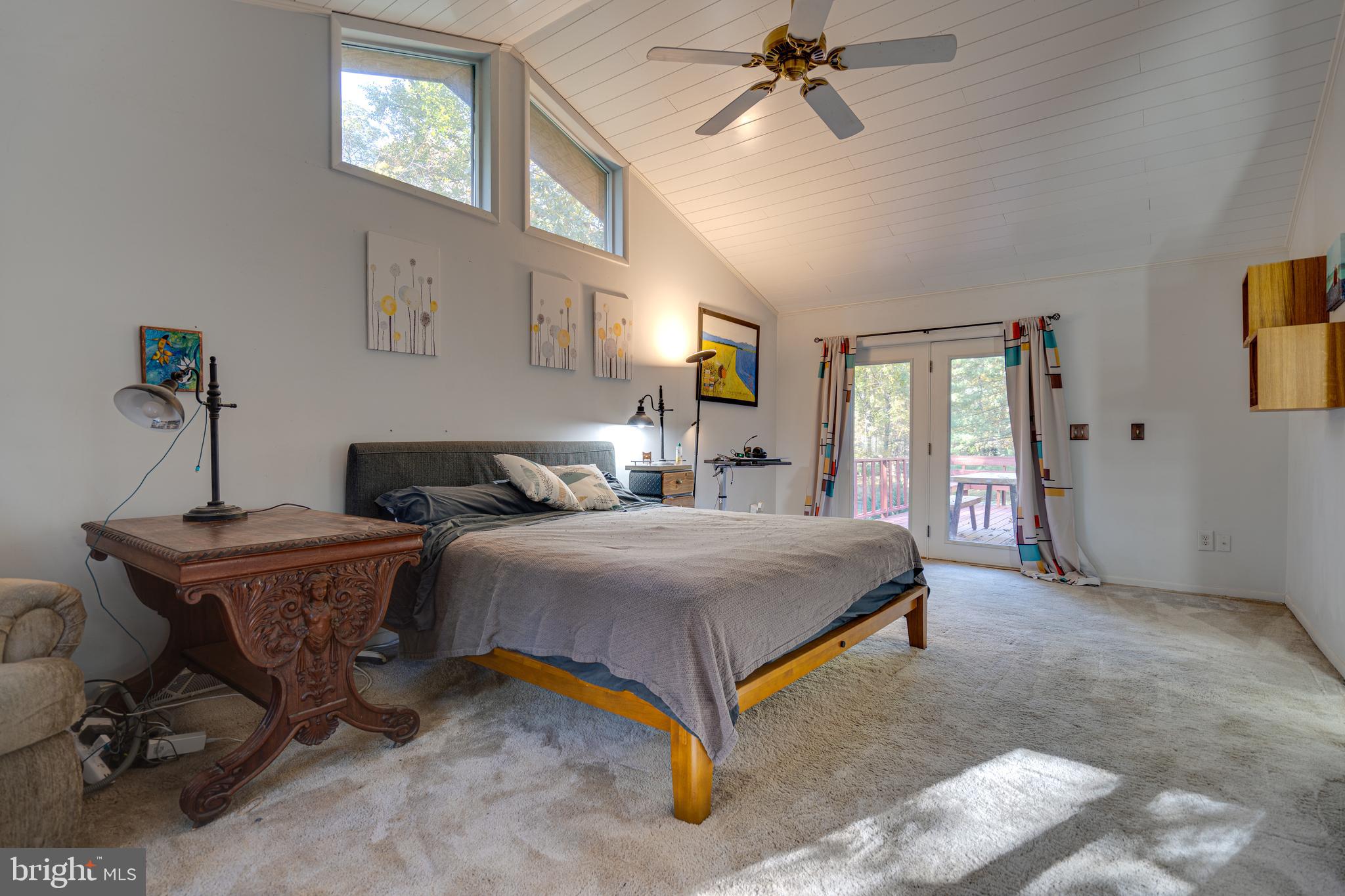 1121 Showers LANE