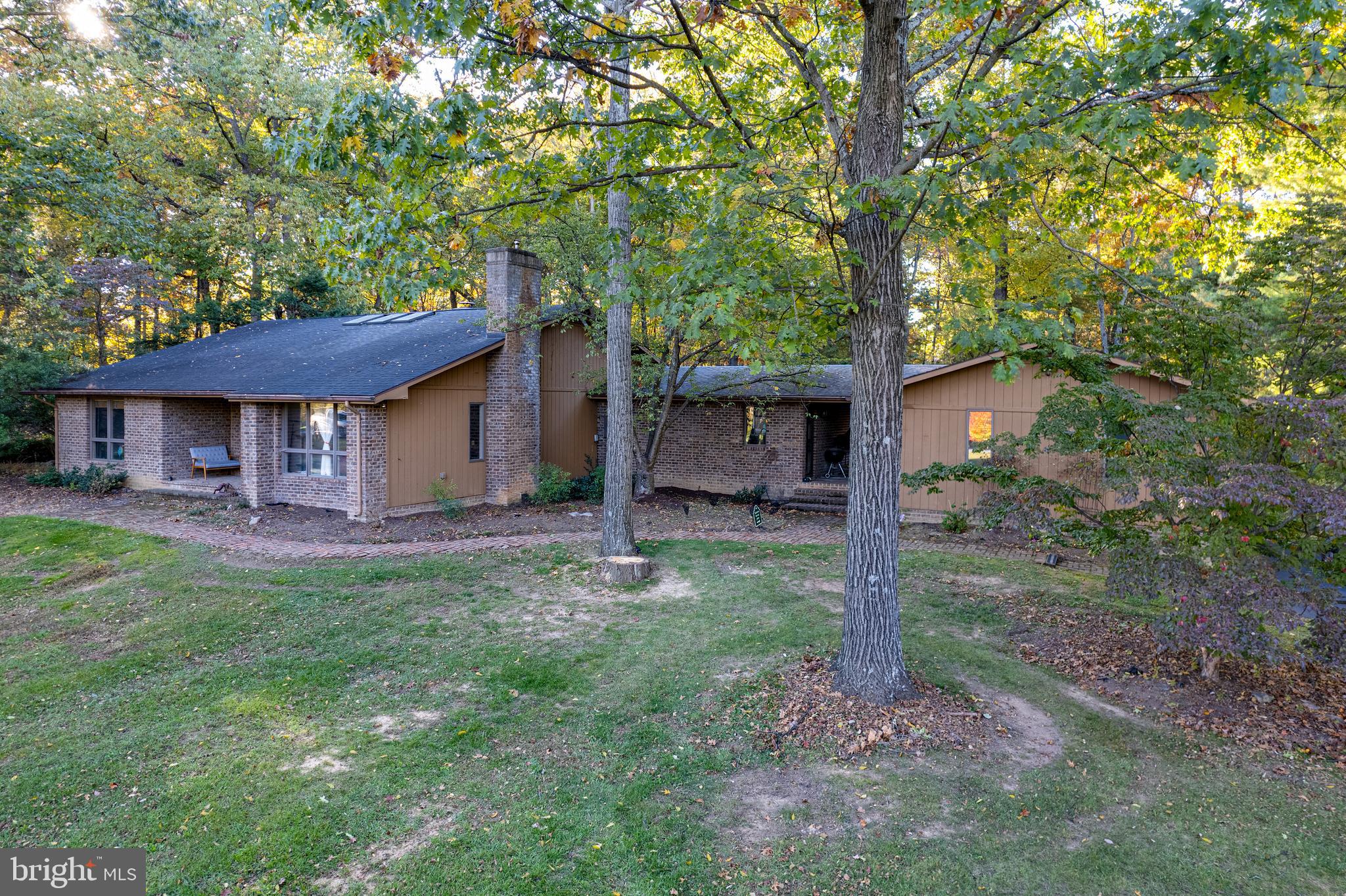 1121 Showers LANE