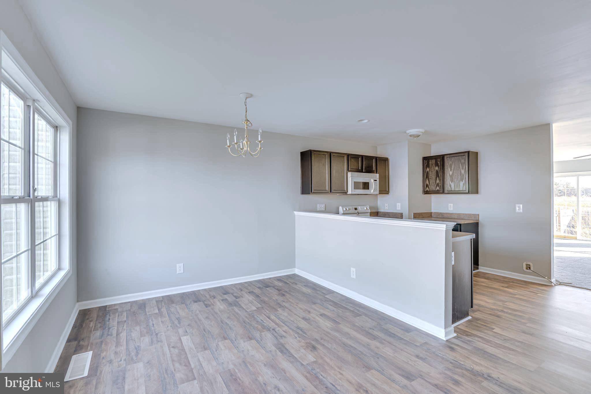 33 Sanford Dr
