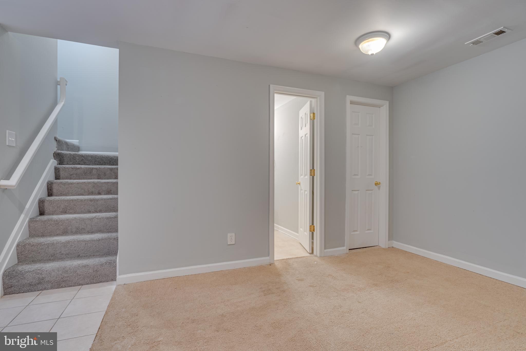 33 Sanford Dr