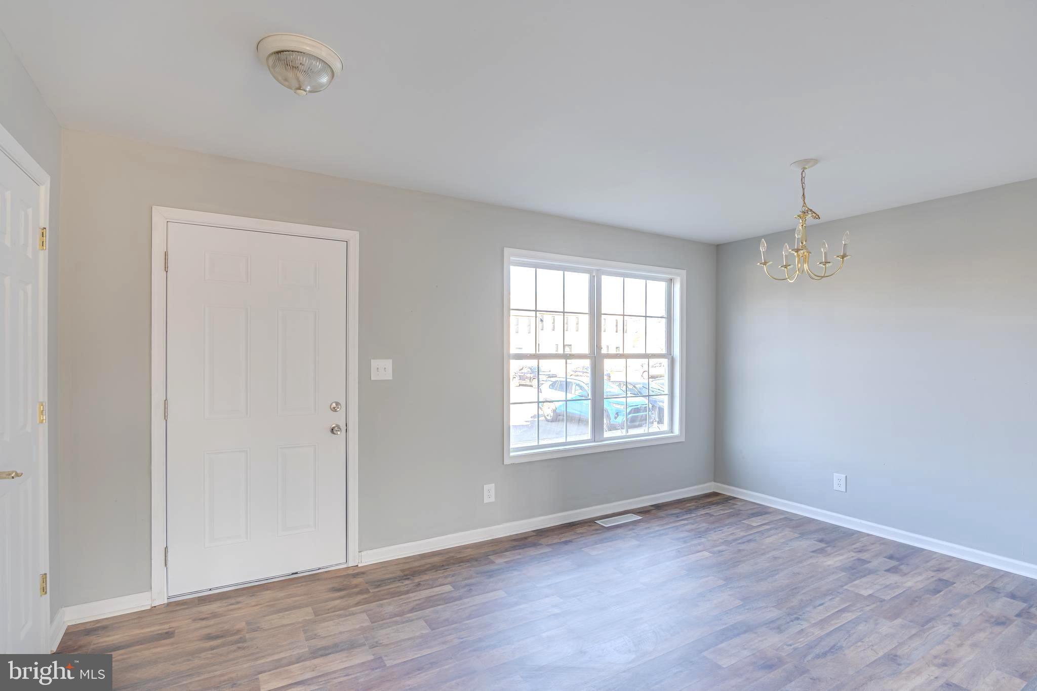 33 Sanford Dr