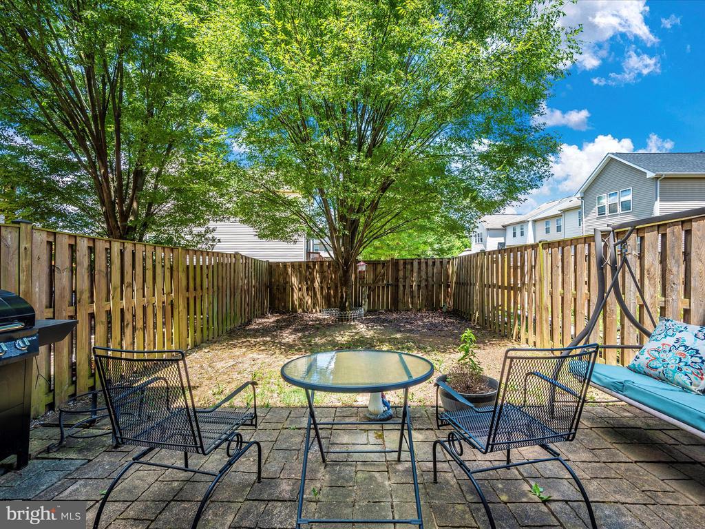 804 Desota Way