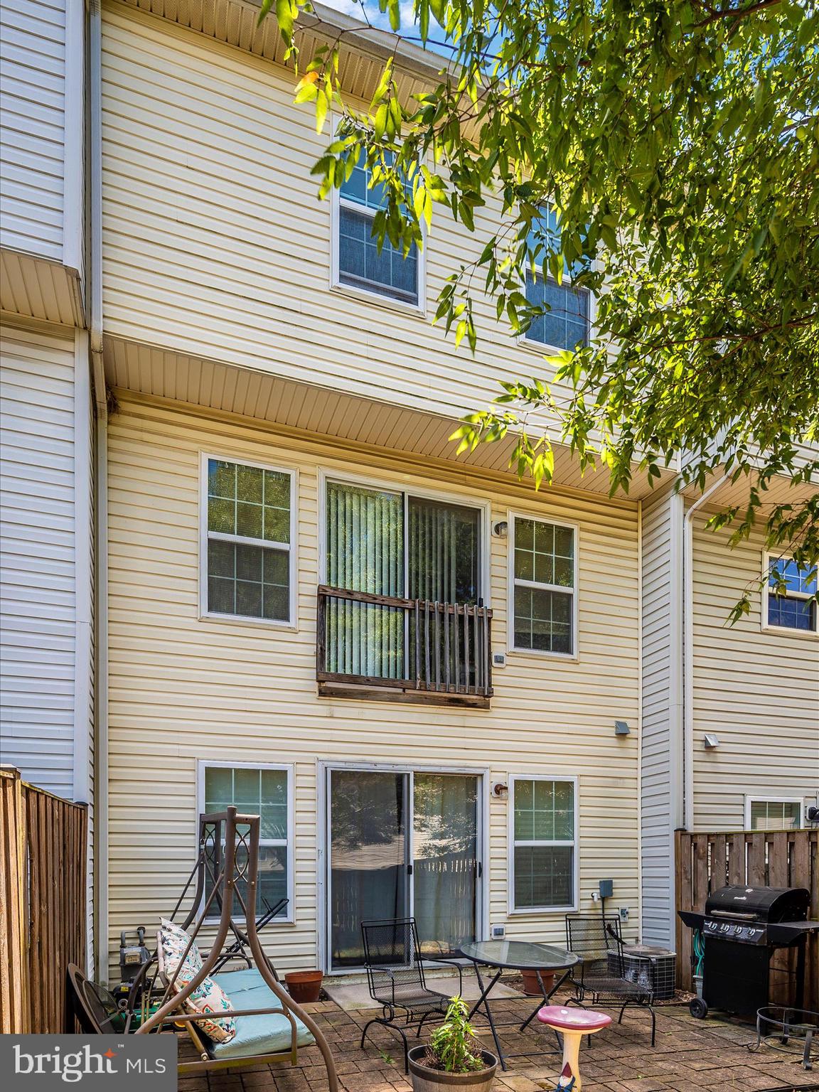 804 Desota Way