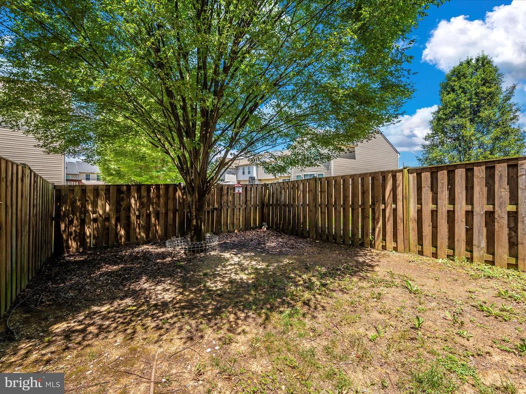 804 Desota Way