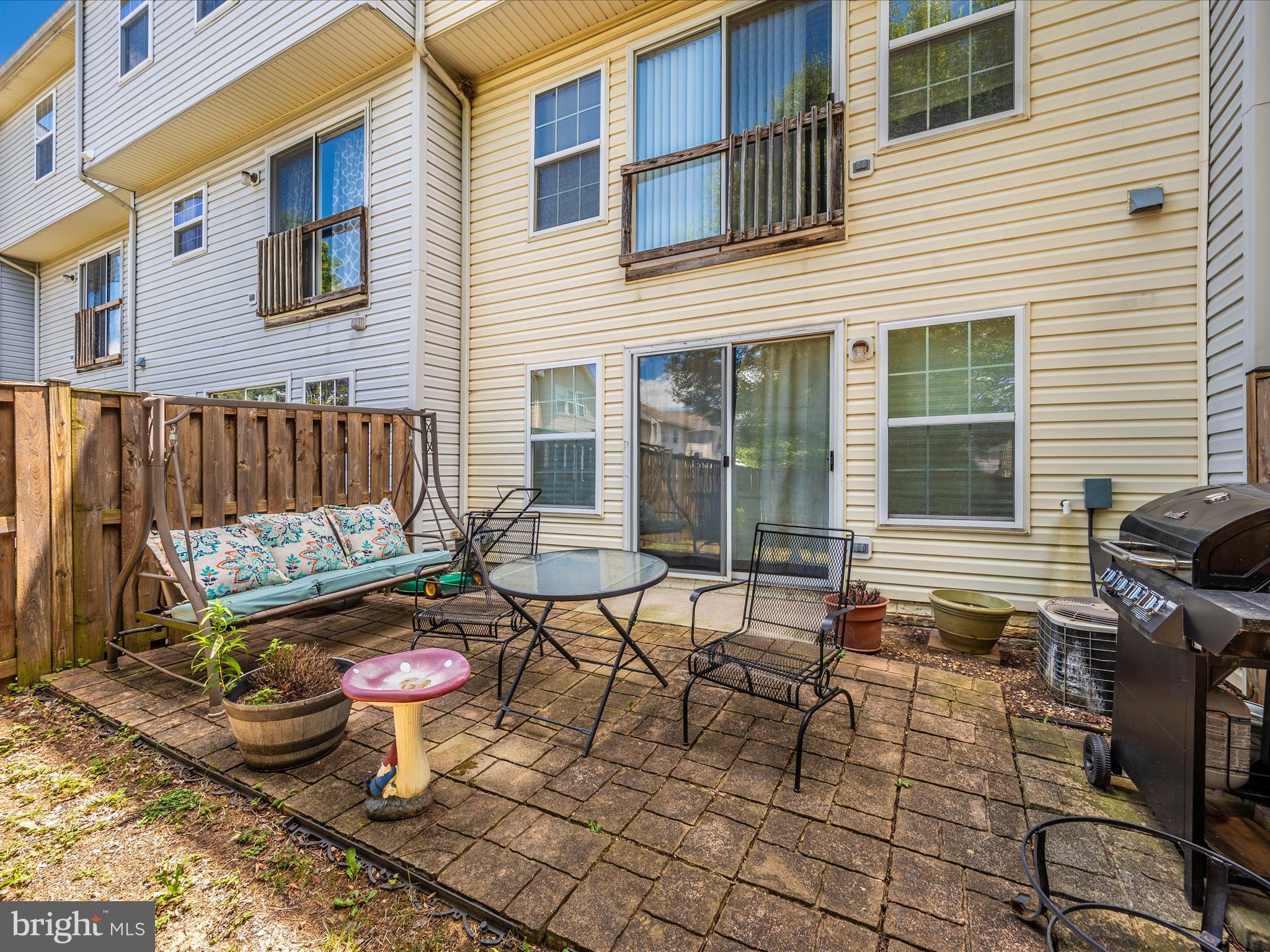 804 Desota Way