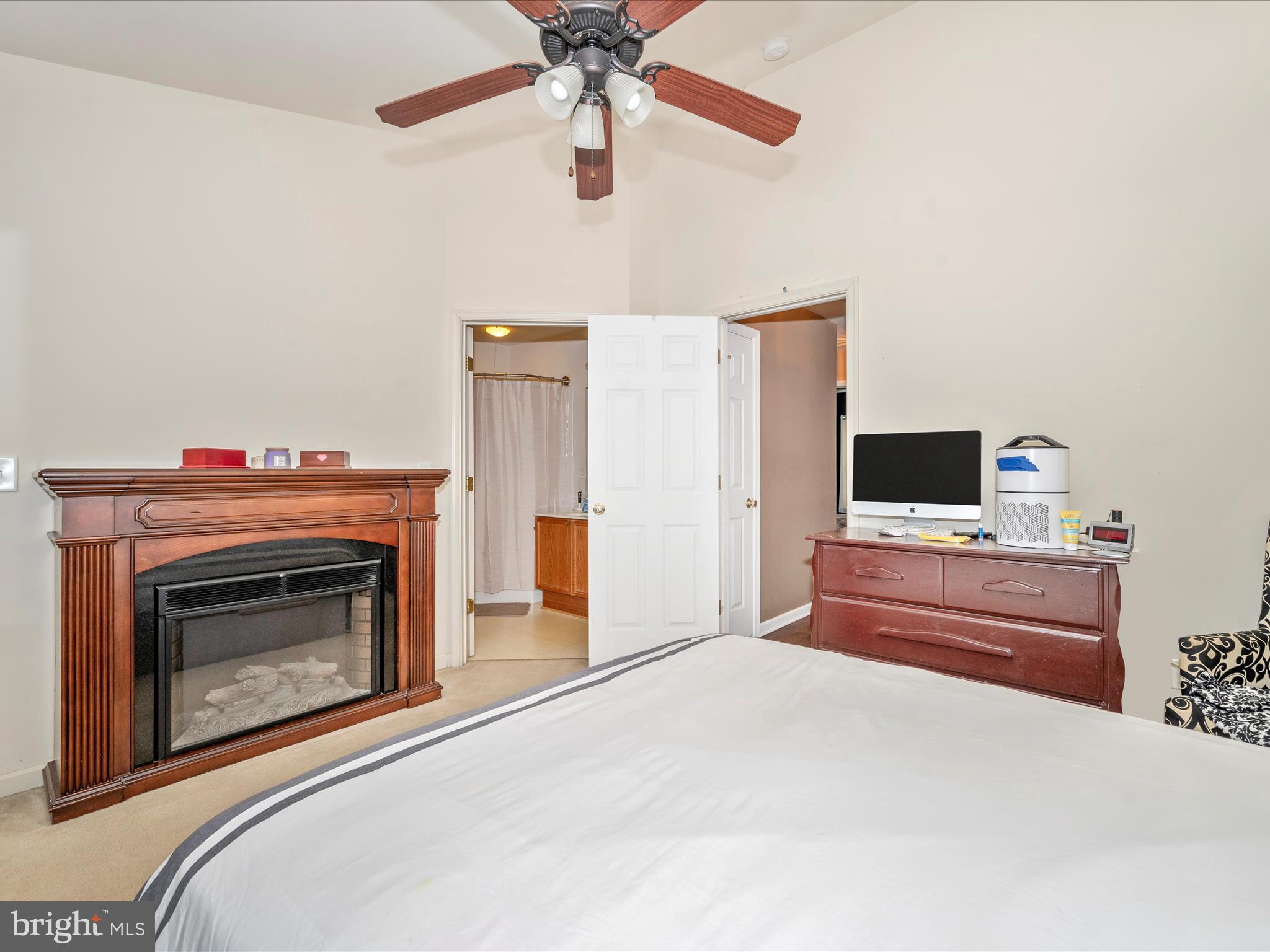 804 Desota Way