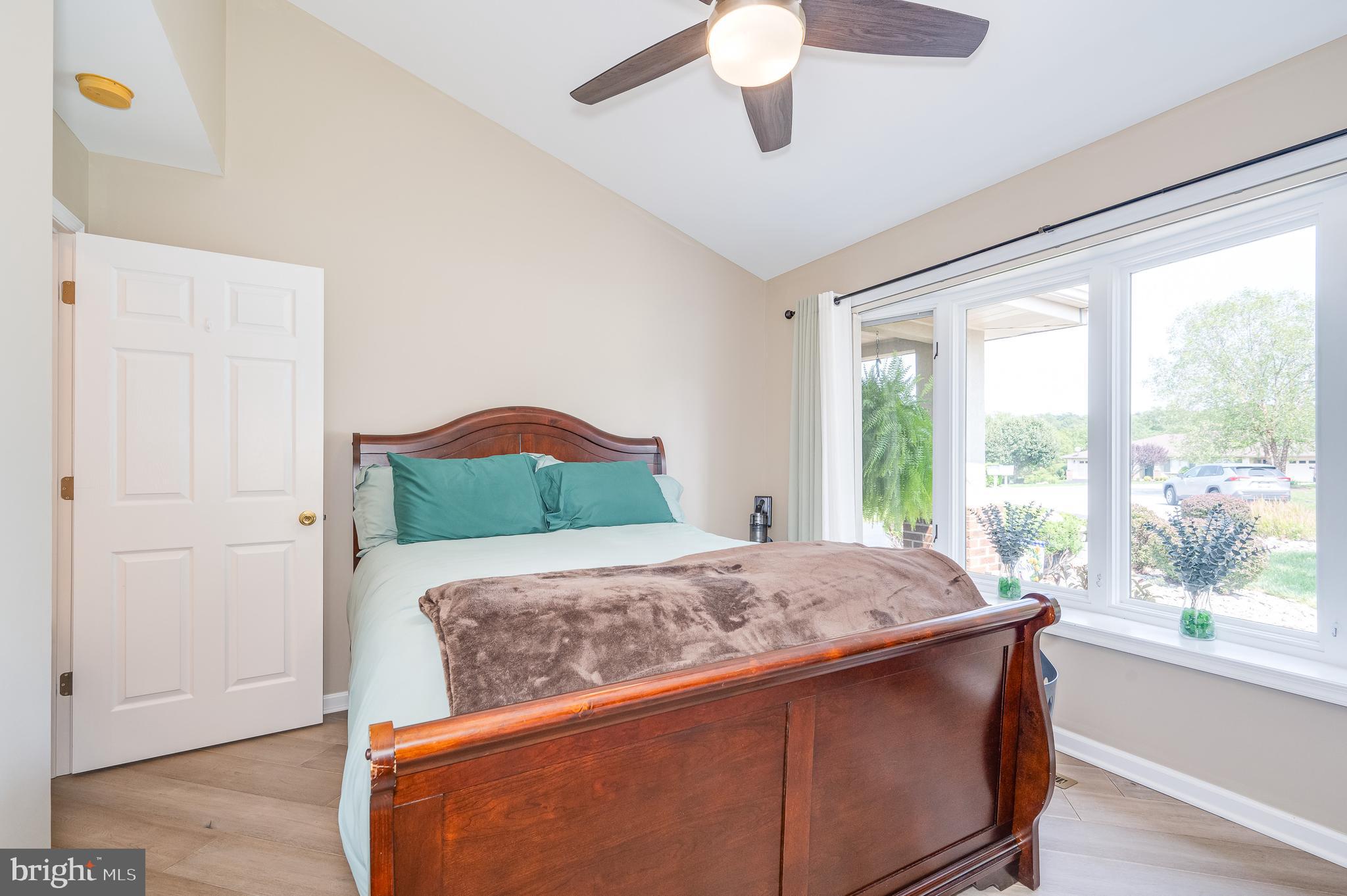 24 ARROWHEAD RIDGE