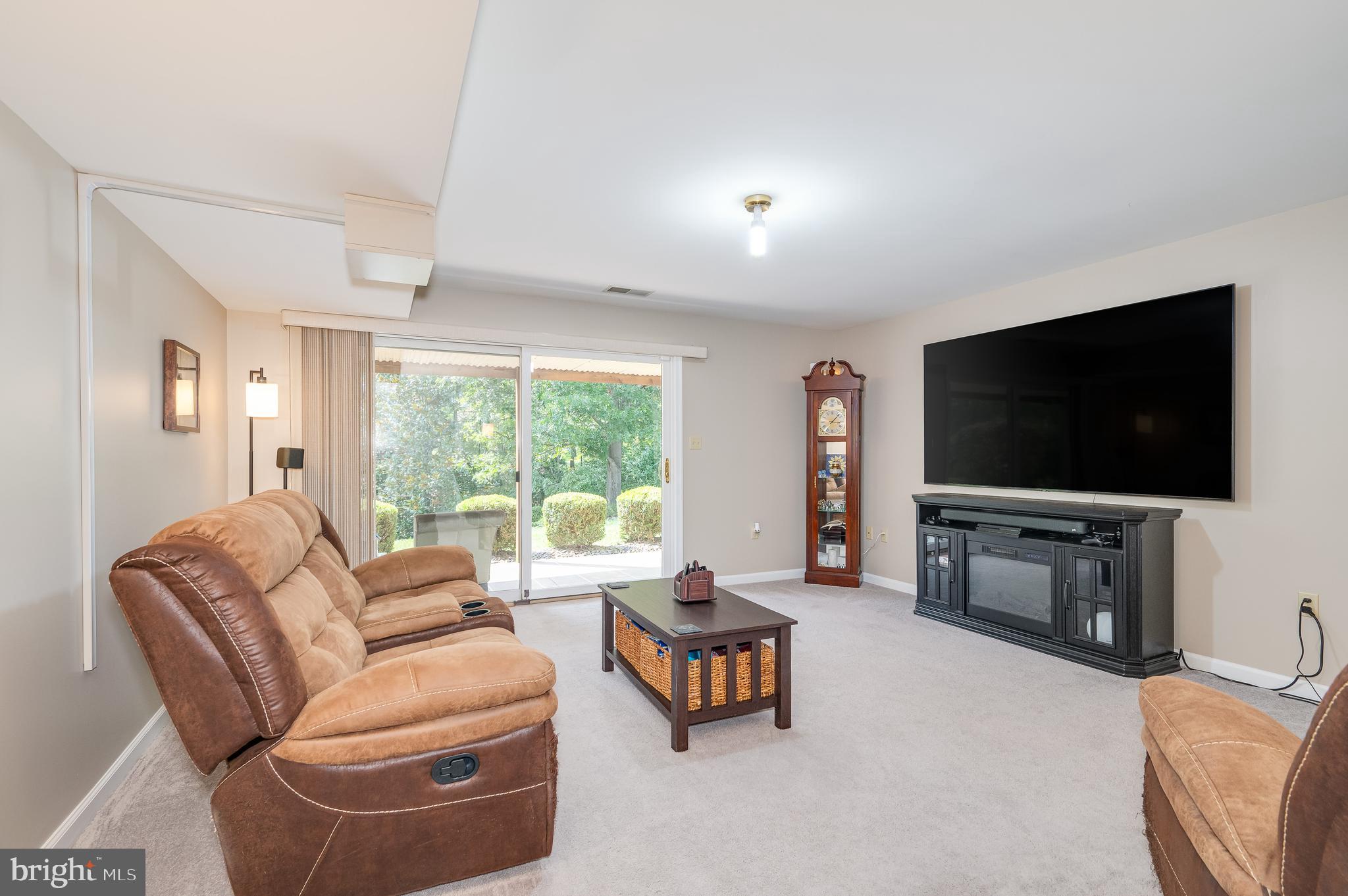 24 ARROWHEAD RIDGE