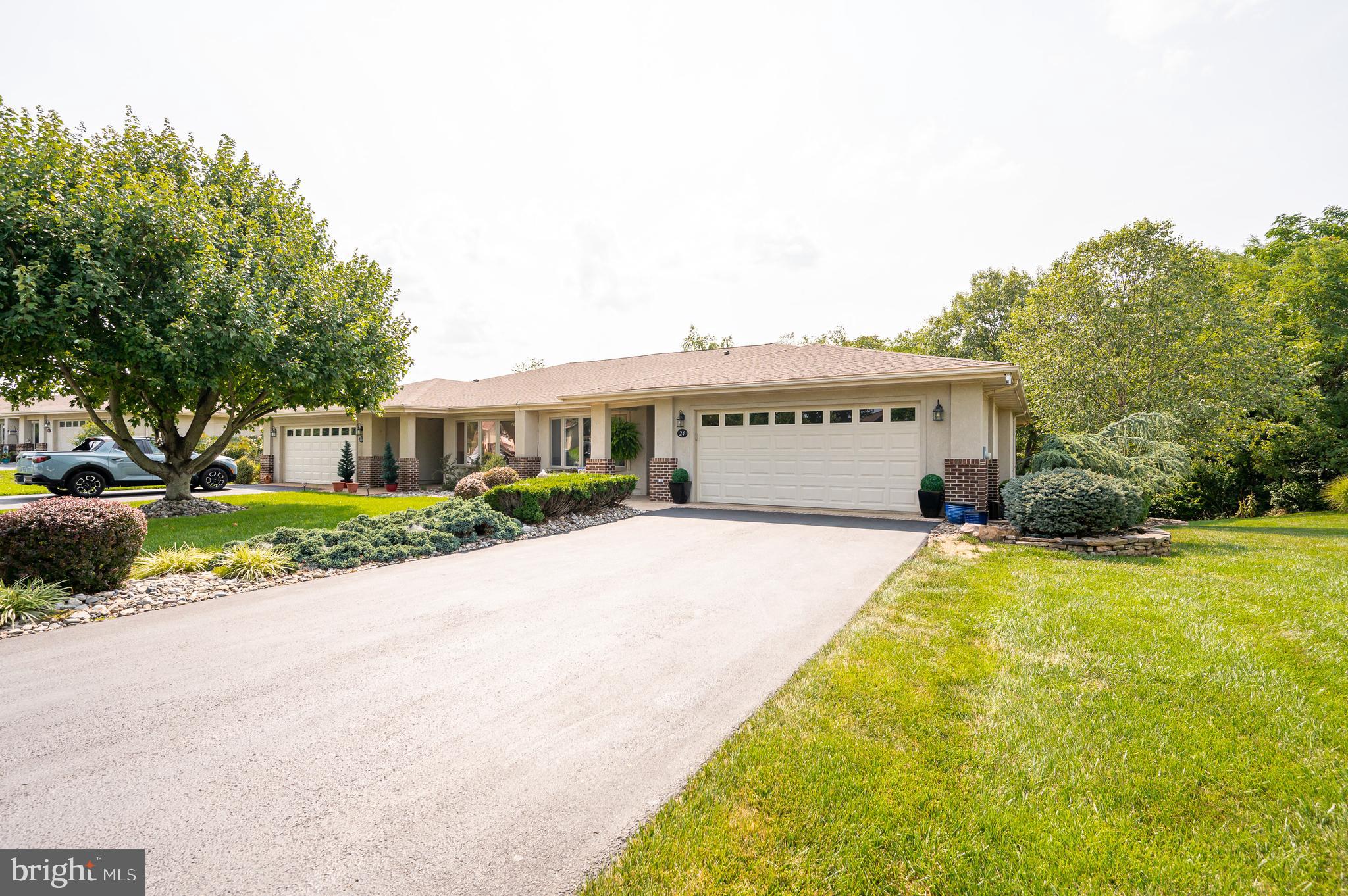 24 ARROWHEAD RIDGE