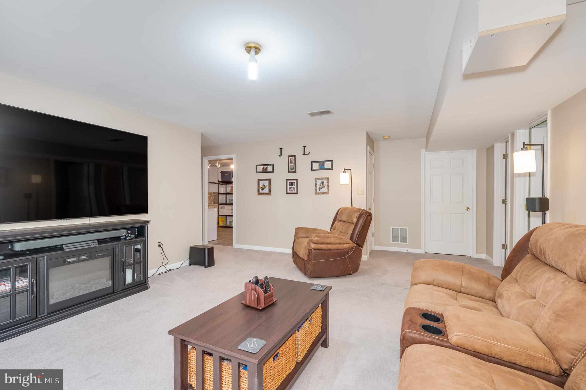 24 ARROWHEAD RIDGE