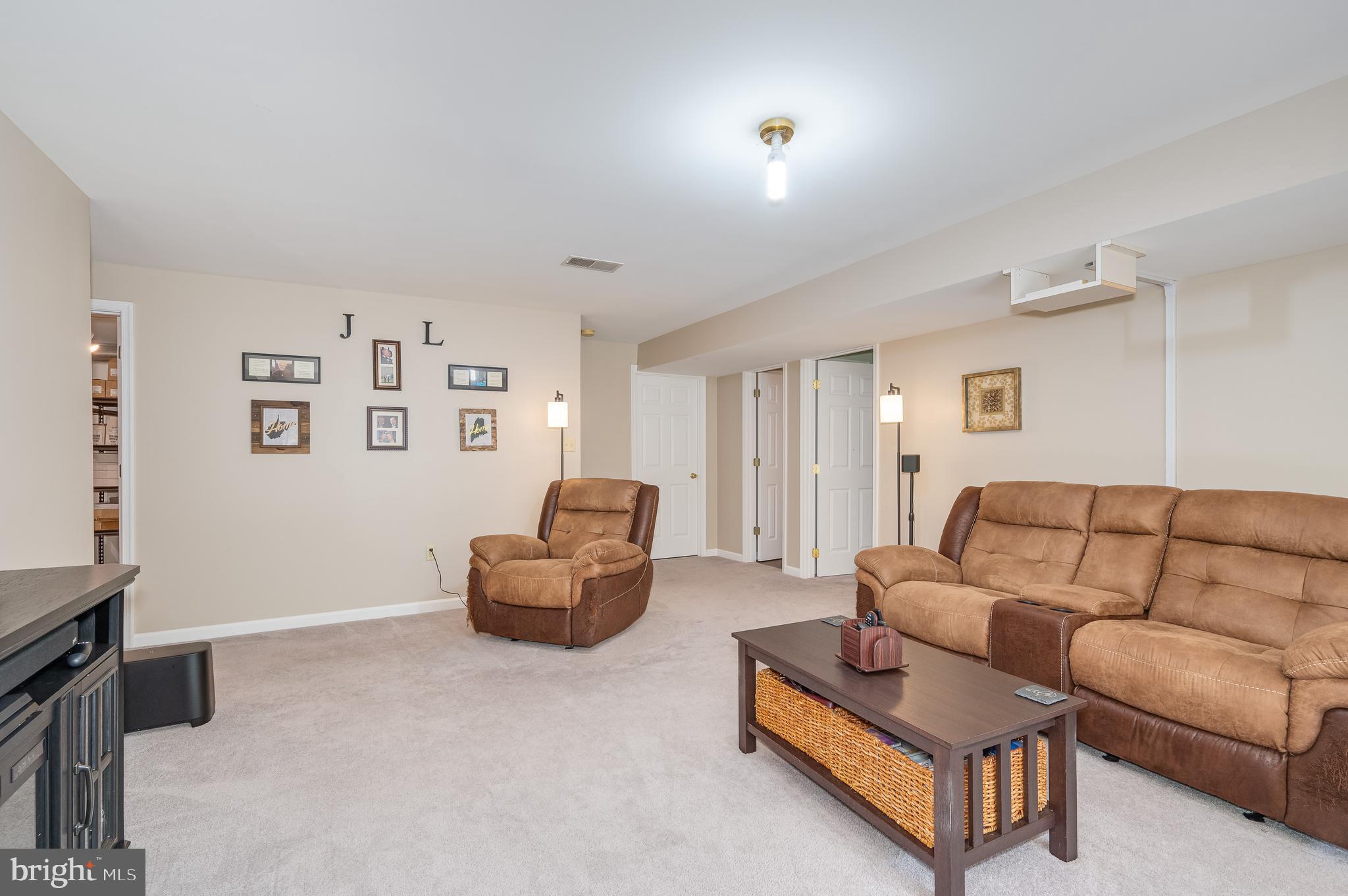 24 ARROWHEAD RIDGE