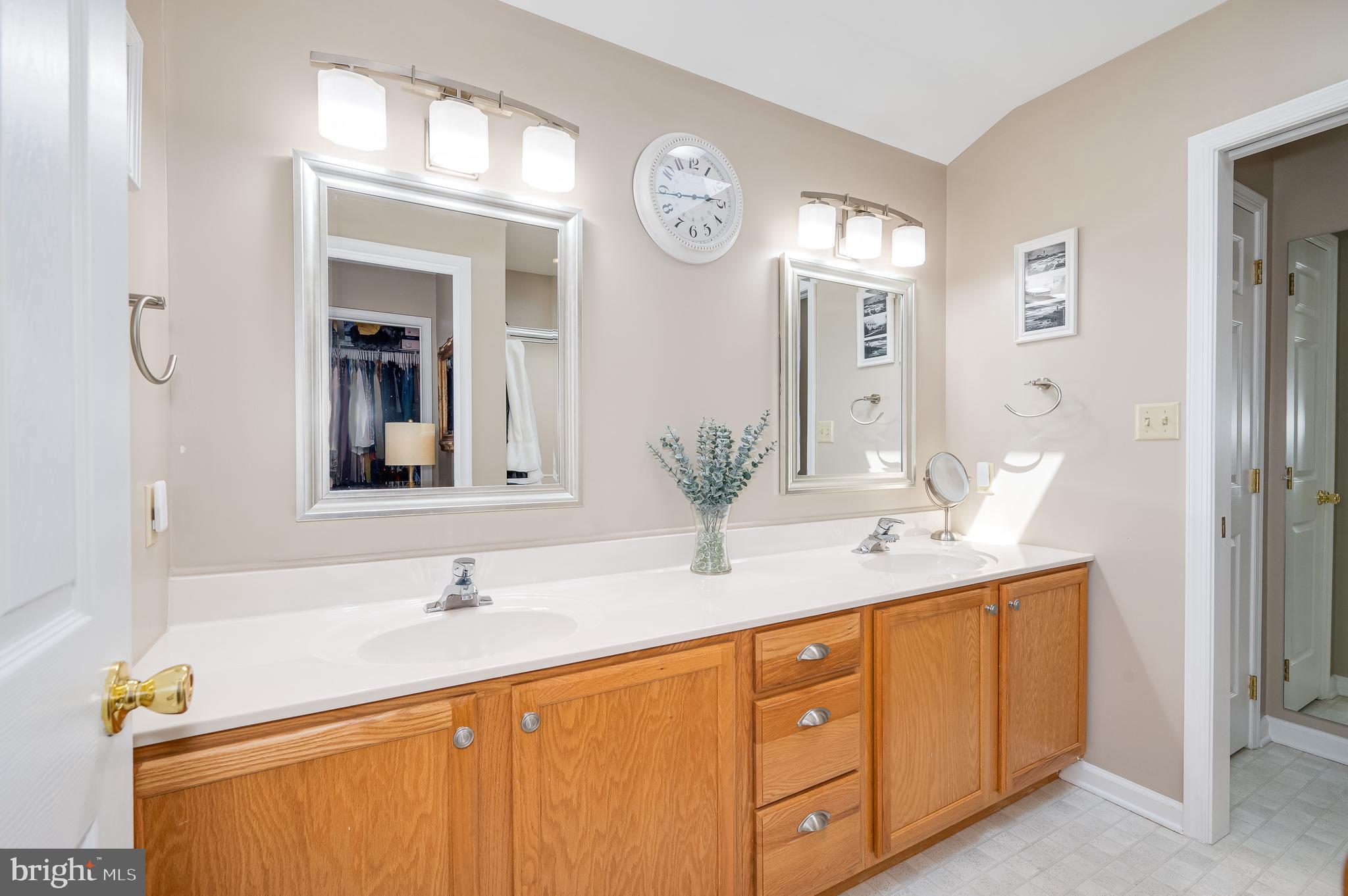 24 ARROWHEAD RIDGE