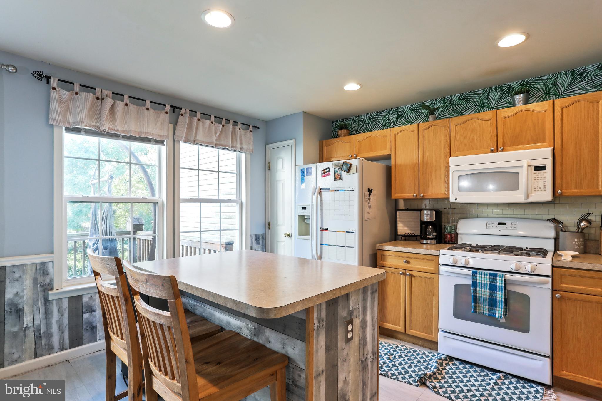 277 Scarboro Dr