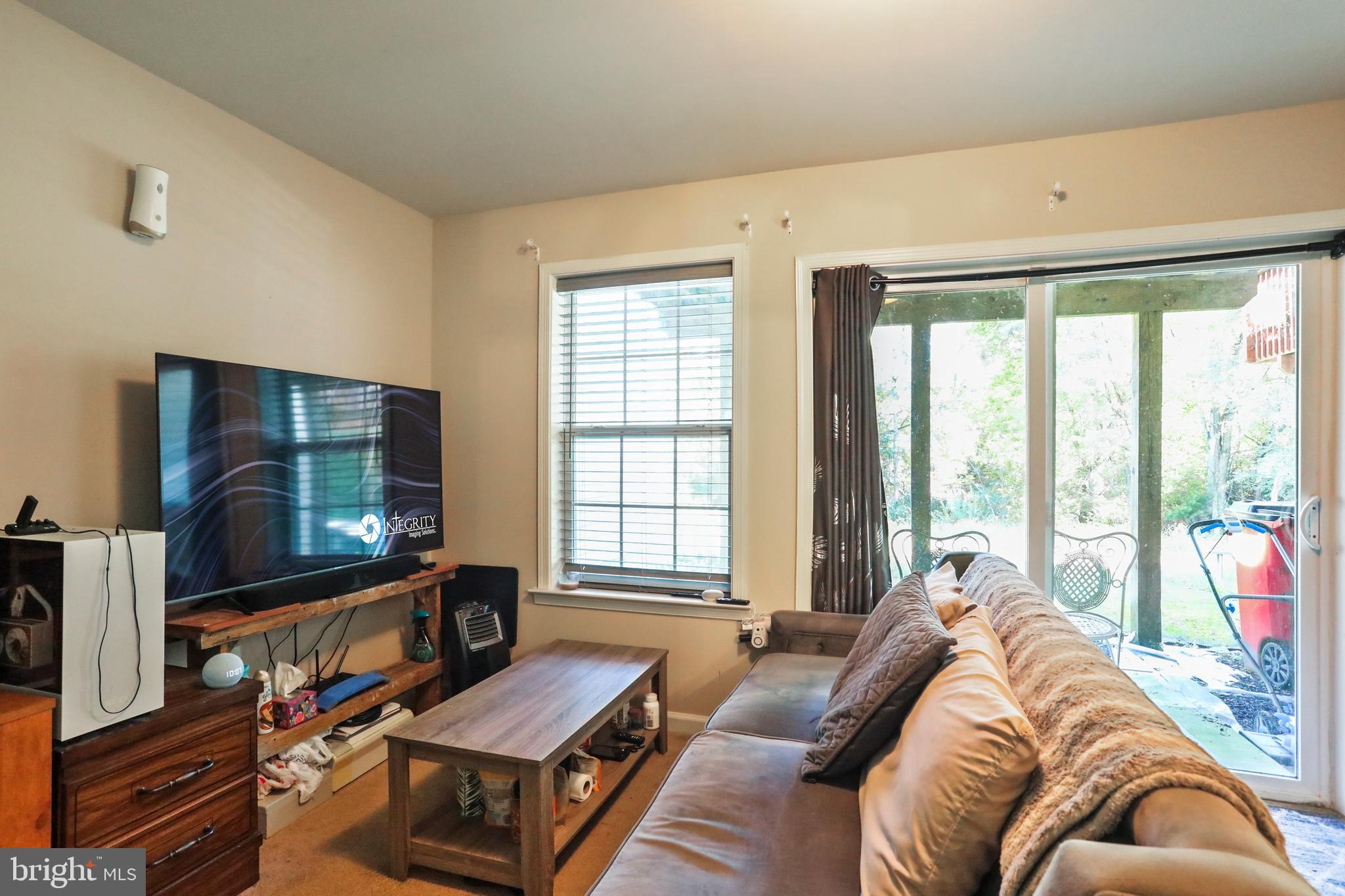 277 Scarboro Dr