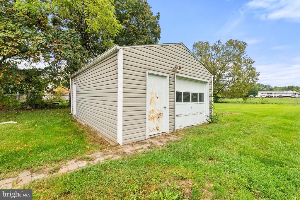 1719 GERRARDSTOWN ROAD