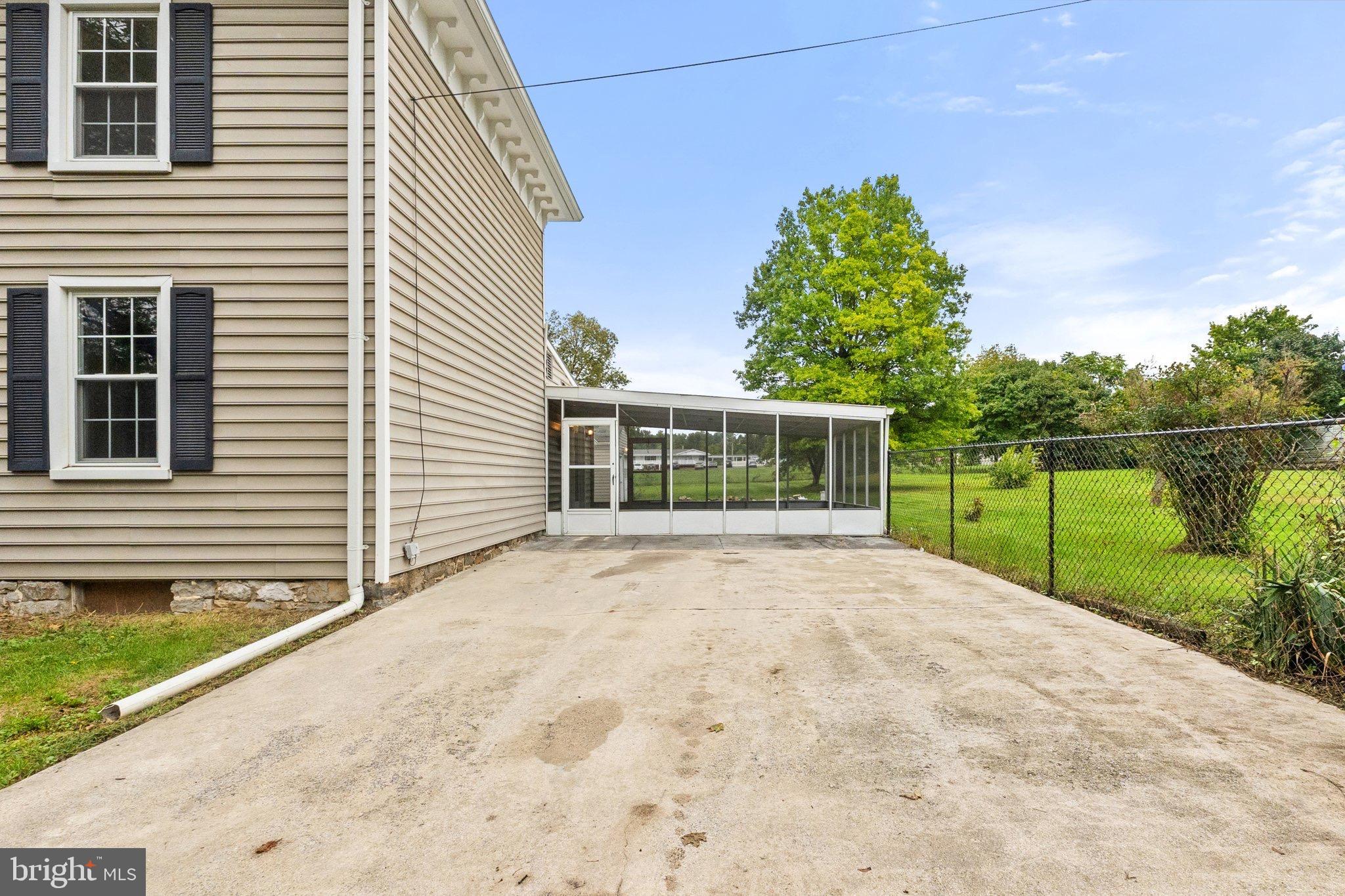 1719 GERRARDSTOWN ROAD