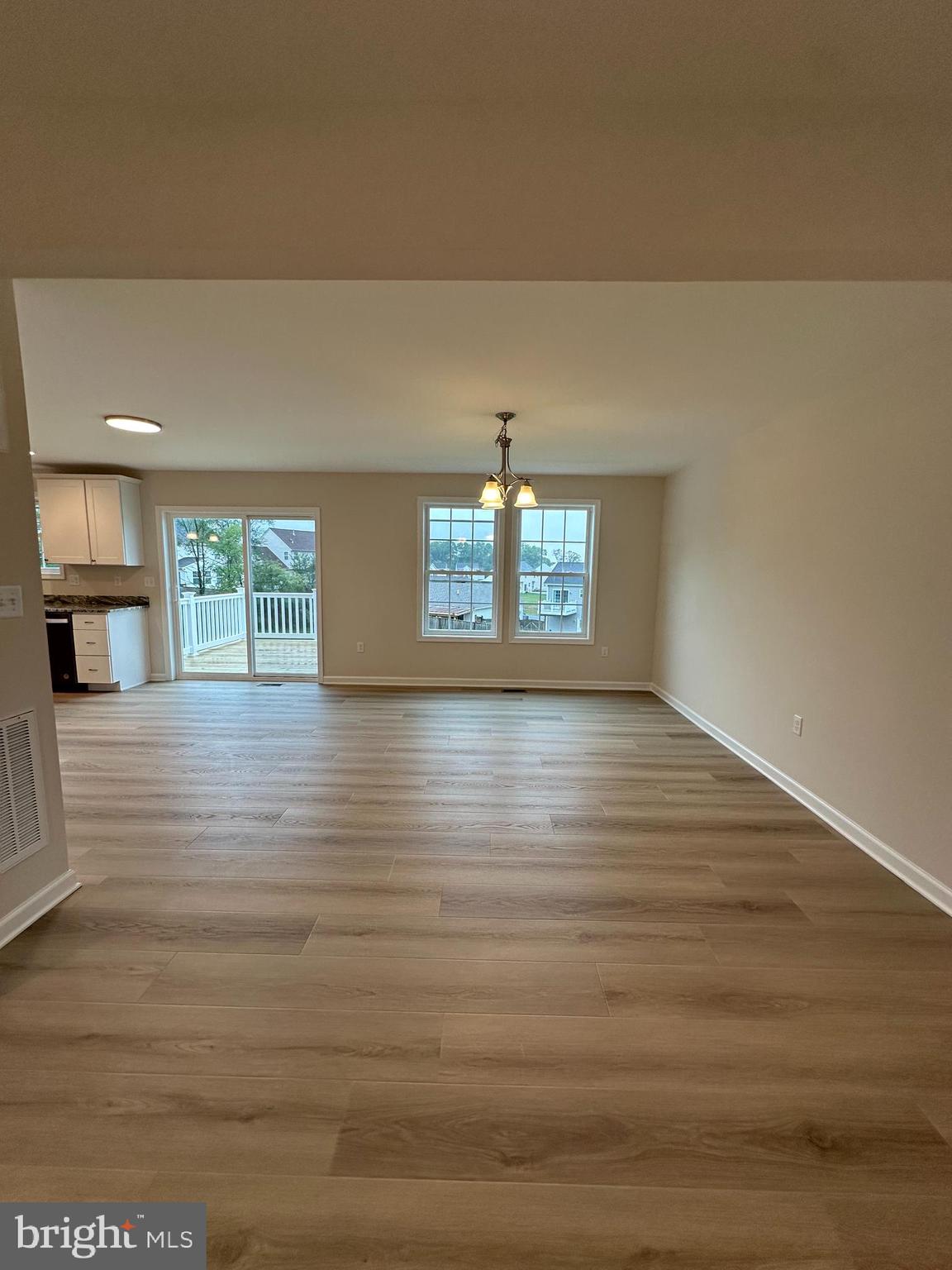 213 JENSEN WAY