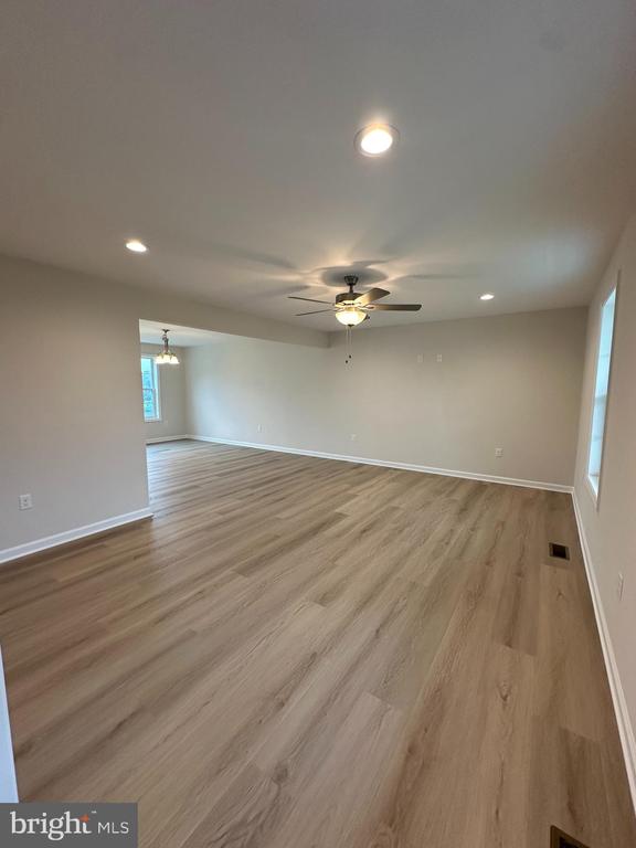 213 JENSEN WAY