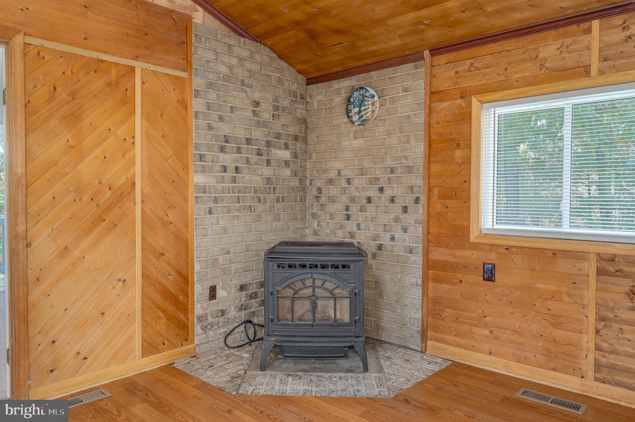 129 Shirley Ln