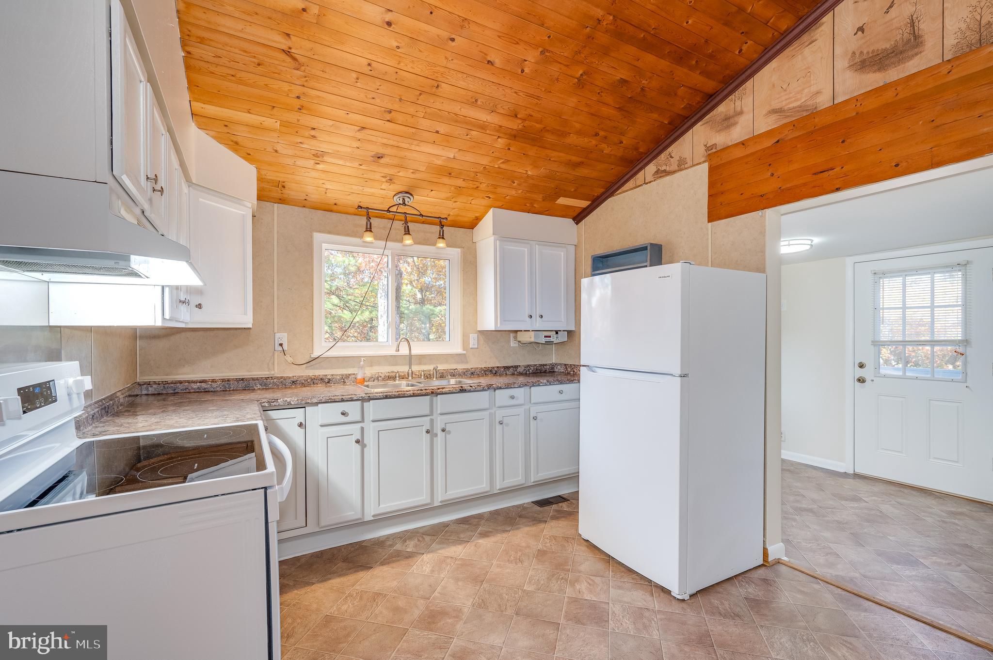129 Shirley Ln