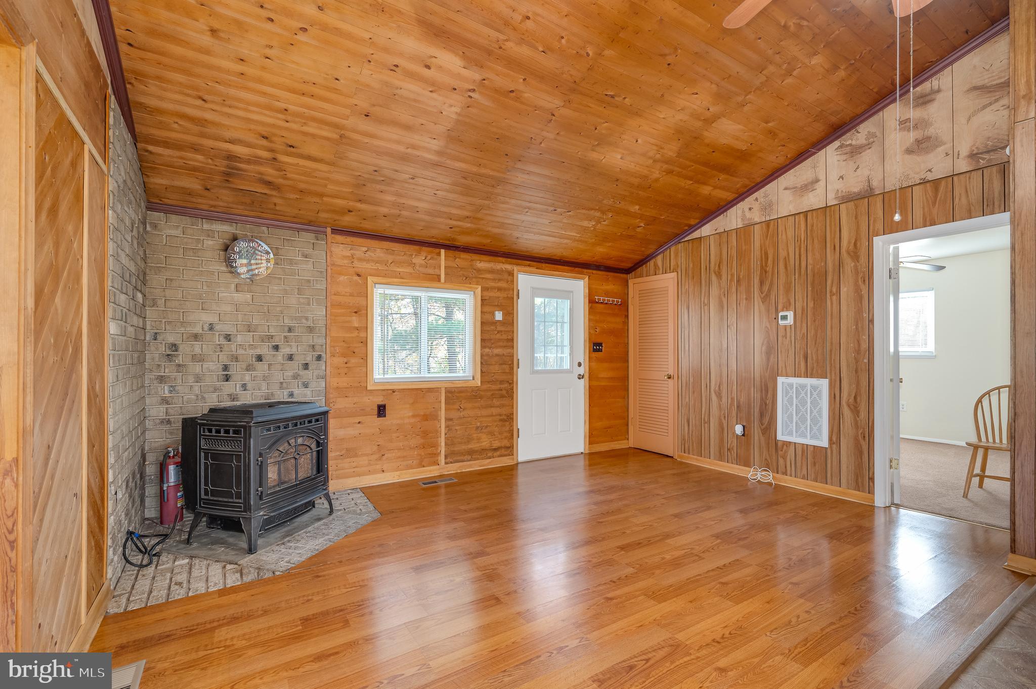 129 Shirley Ln