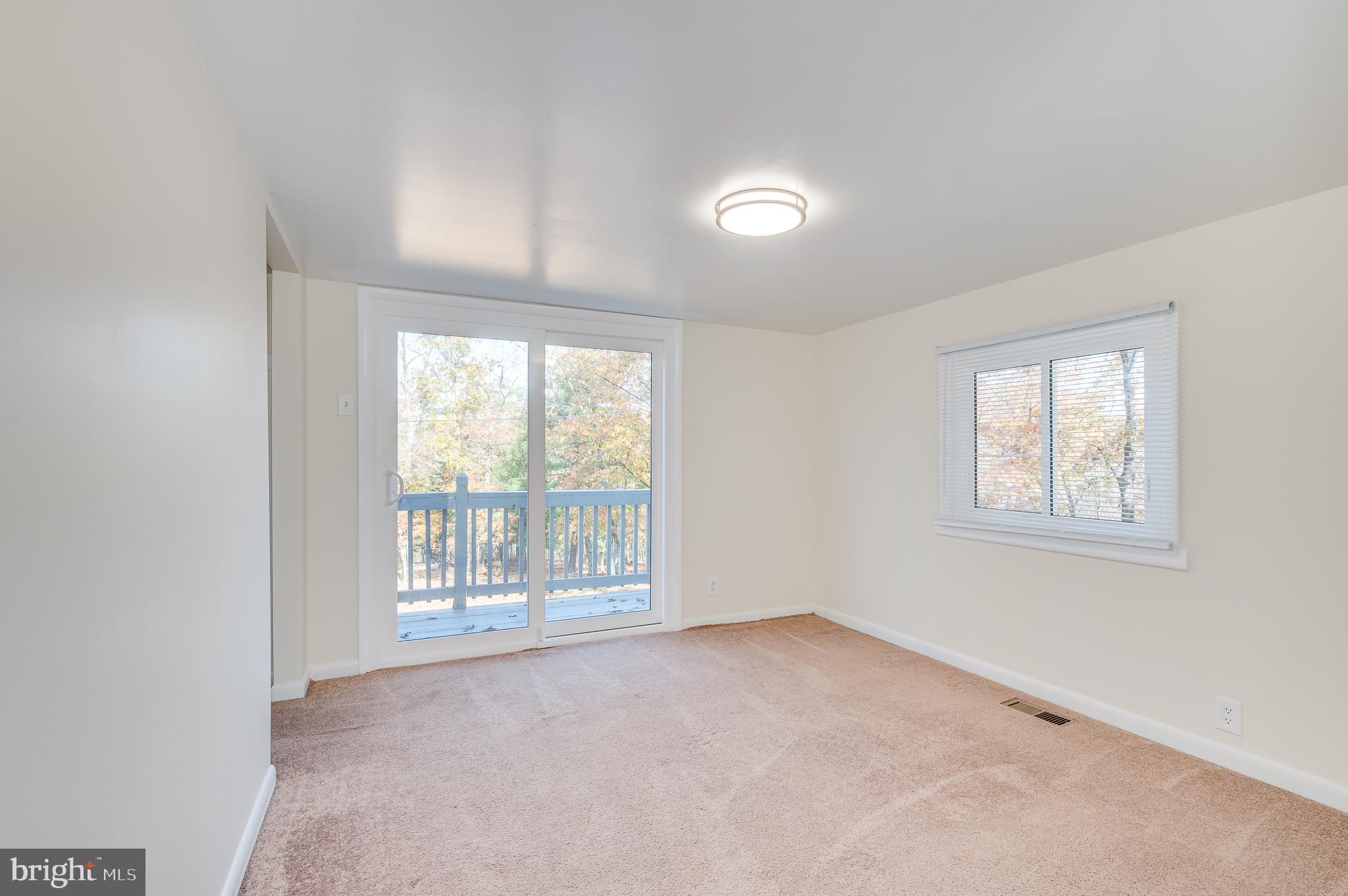 129 Shirley Ln
