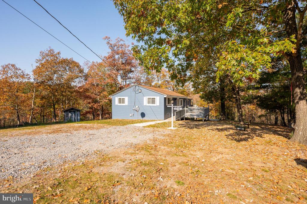 129 Shirley Ln