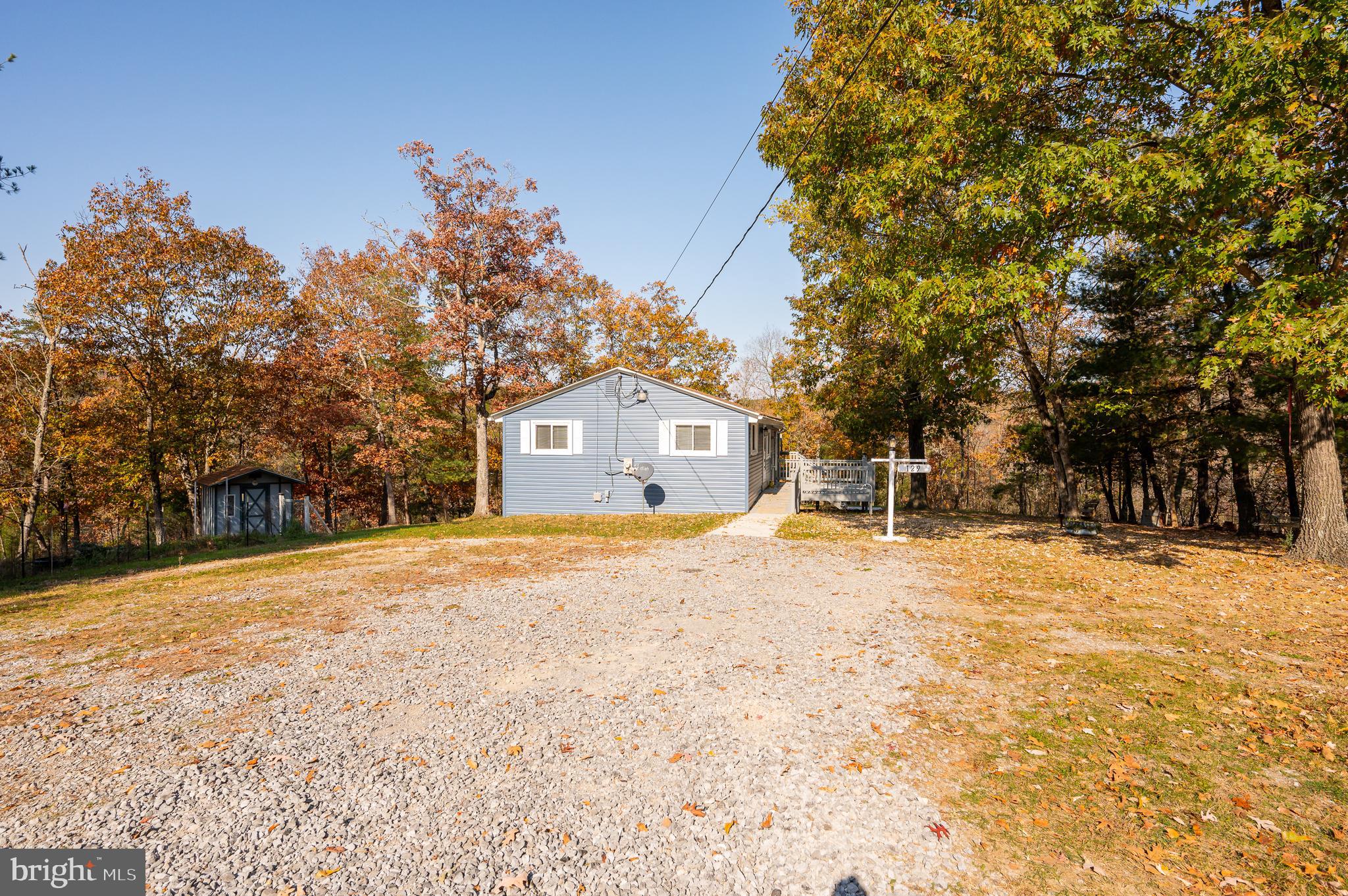 129 Shirley Ln