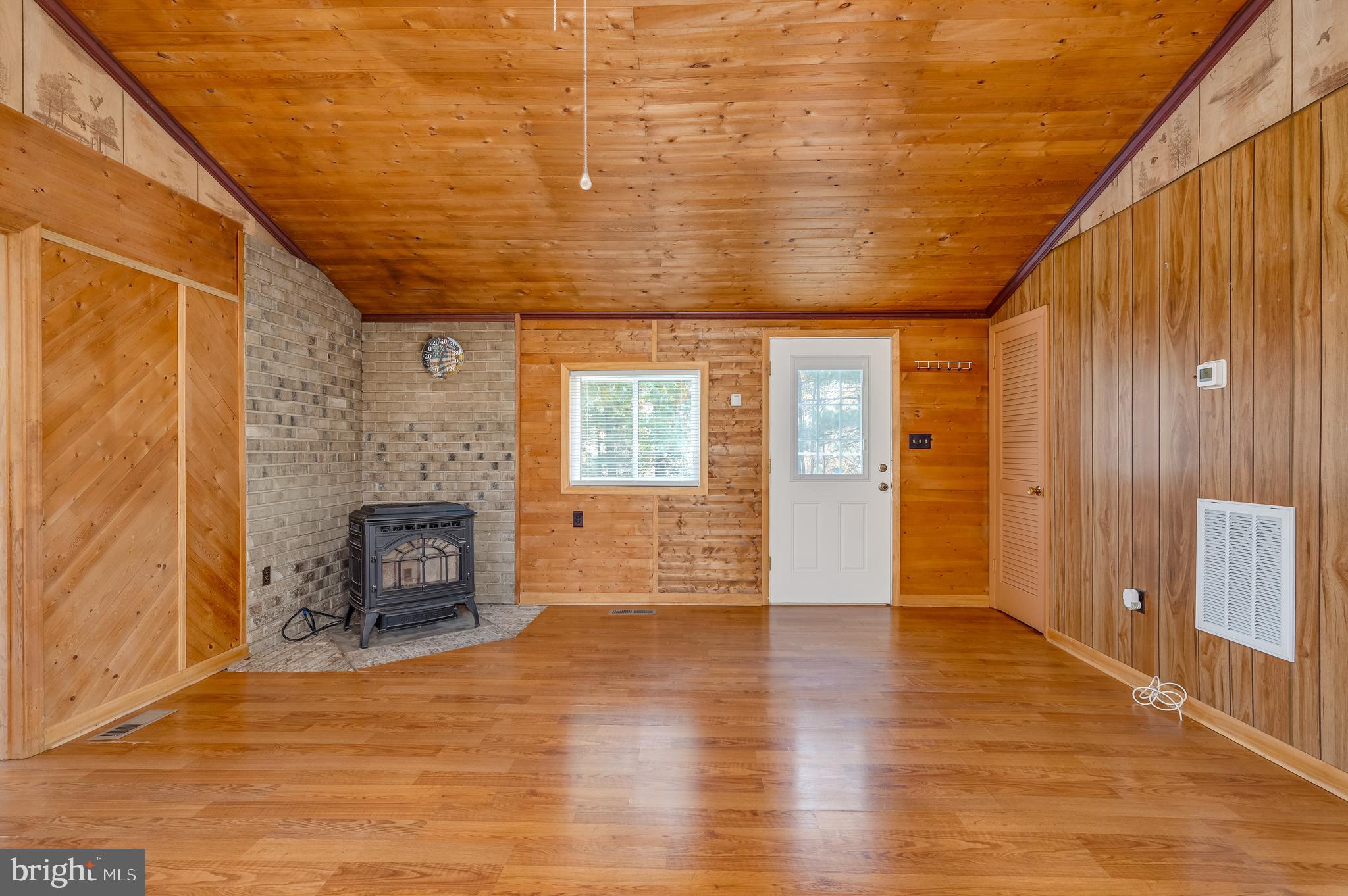 129 Shirley Ln