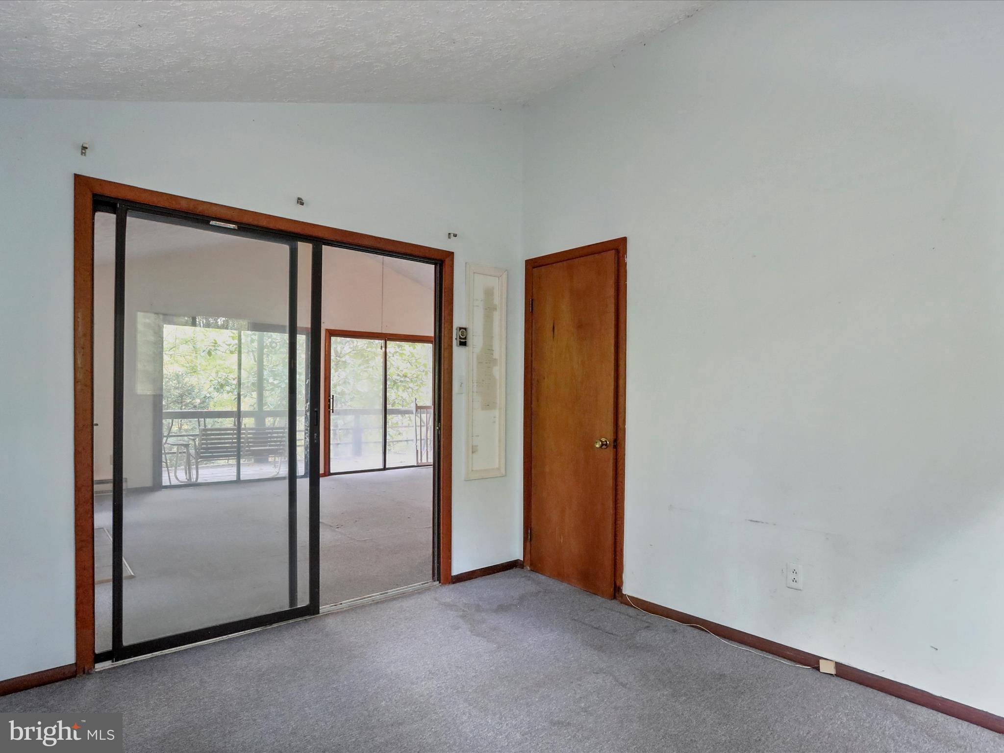 527 MONTEVALLO LANE