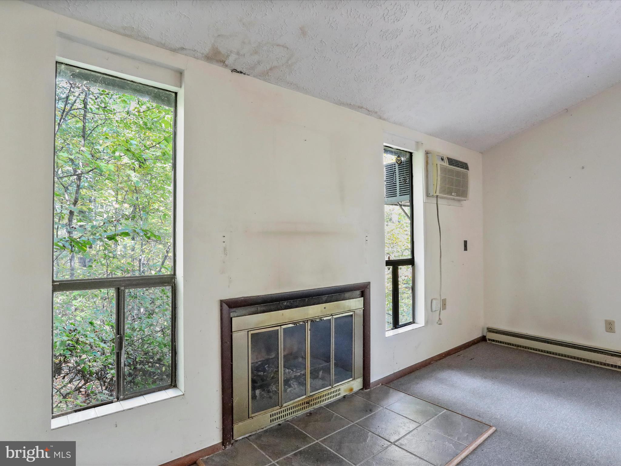 527 MONTEVALLO LANE