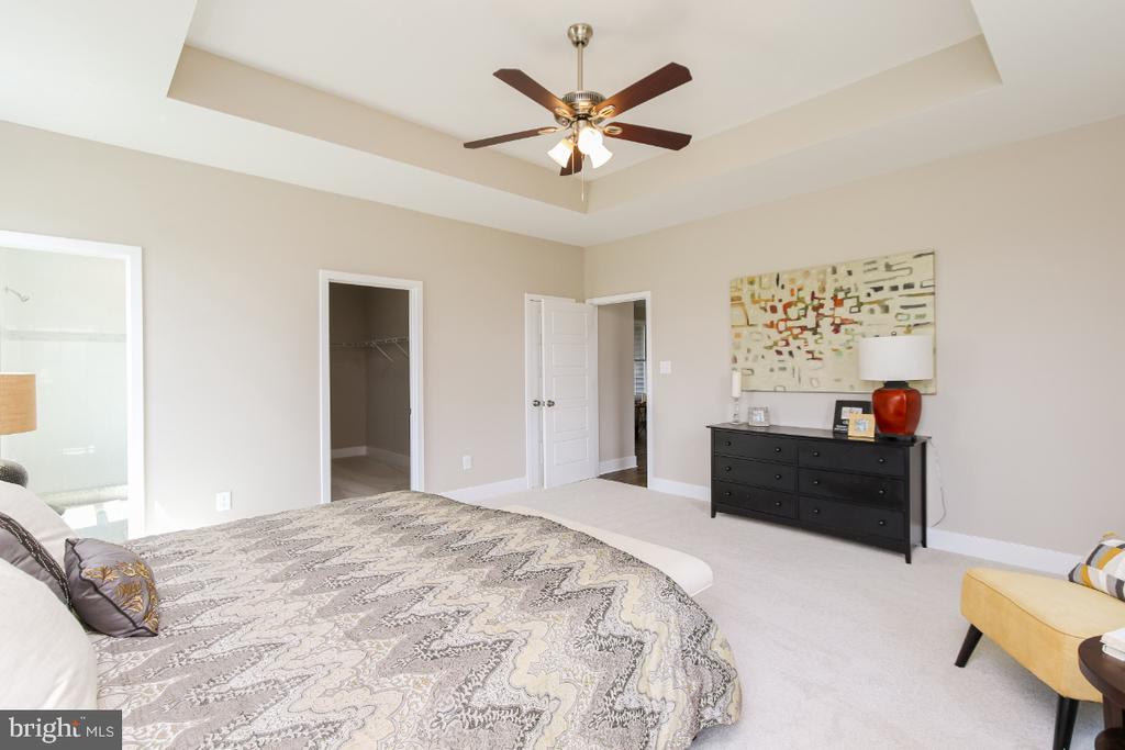 227 SANIBEL WAY
