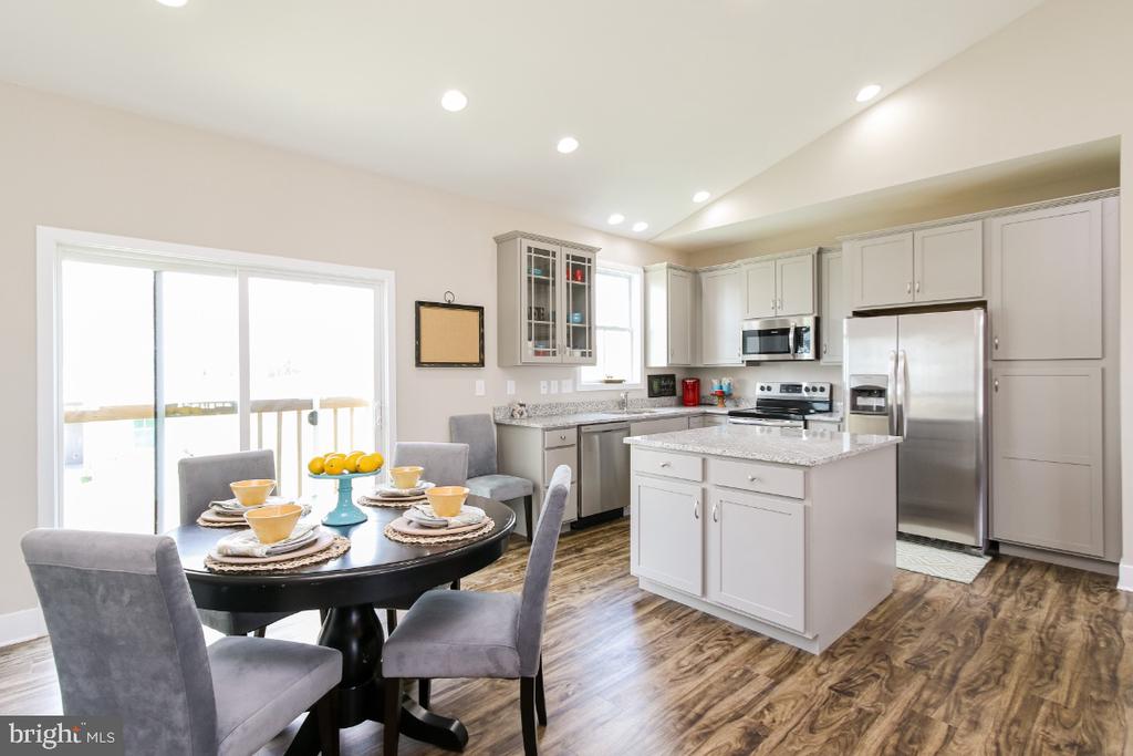 227 SANIBEL WAY