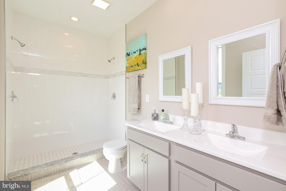 227 SANIBEL WAY