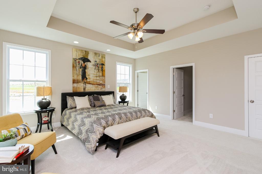 227 SANIBEL WAY