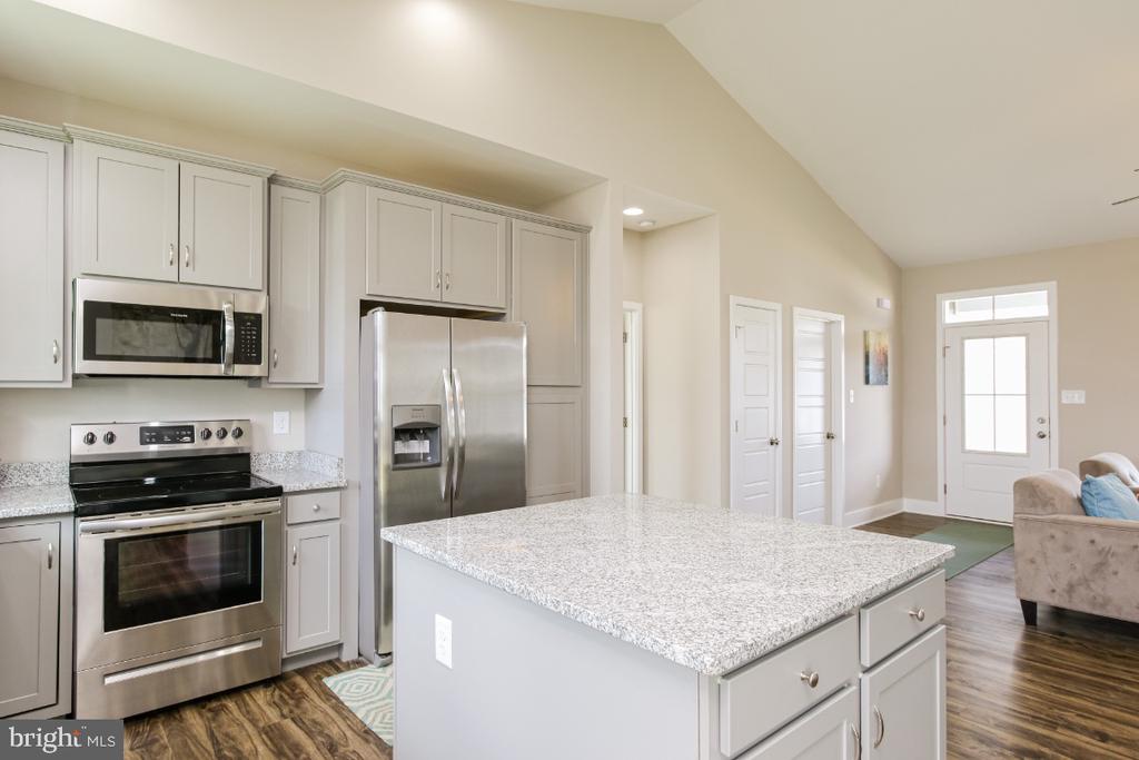 227 SANIBEL WAY